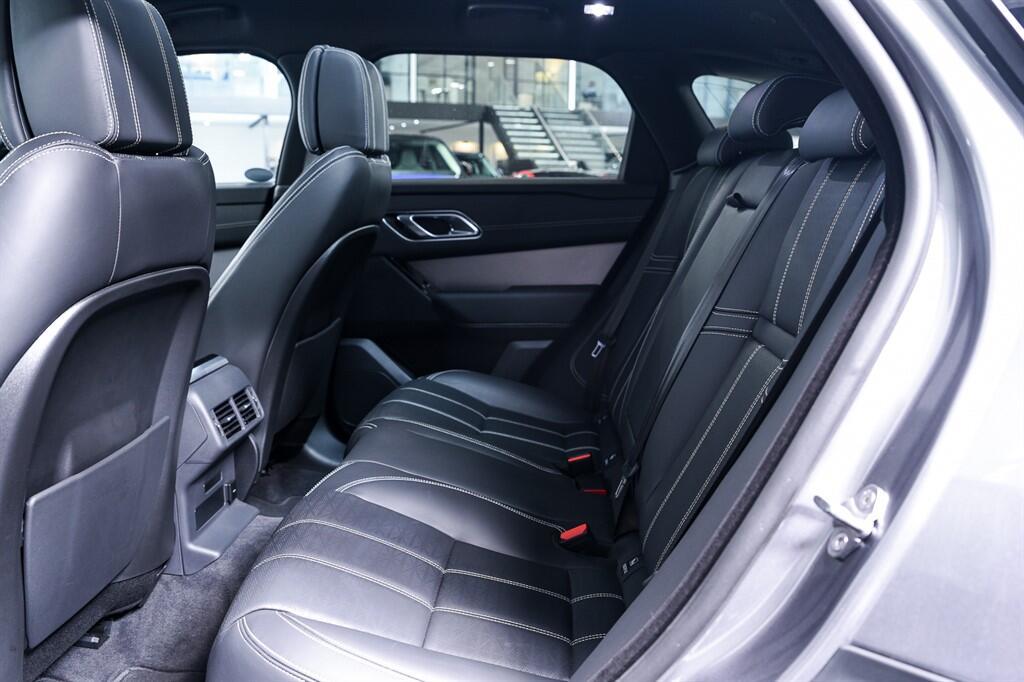 Land Rover Range Rover Velar - Image 16