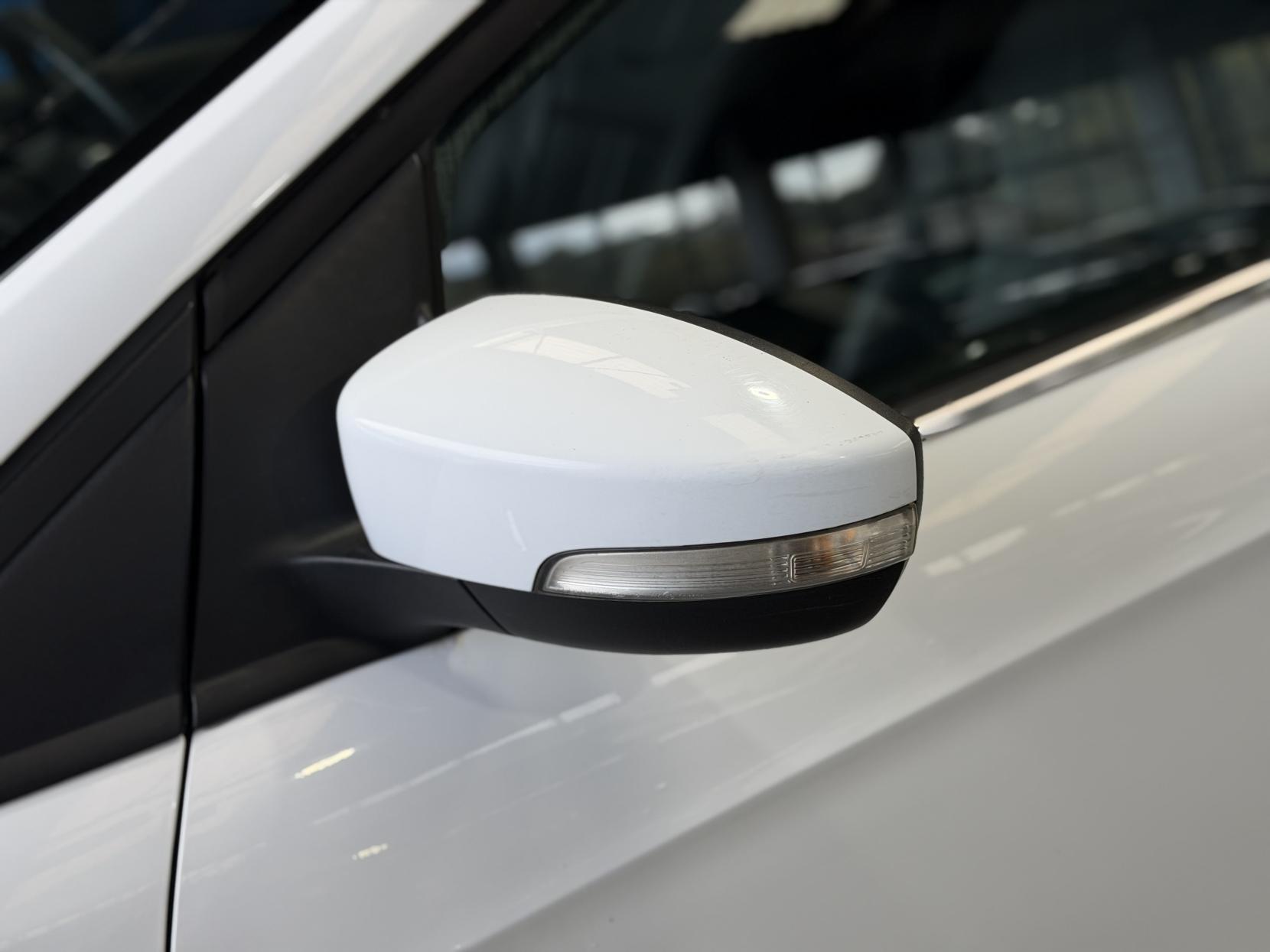 Ford Kuga - Image 14