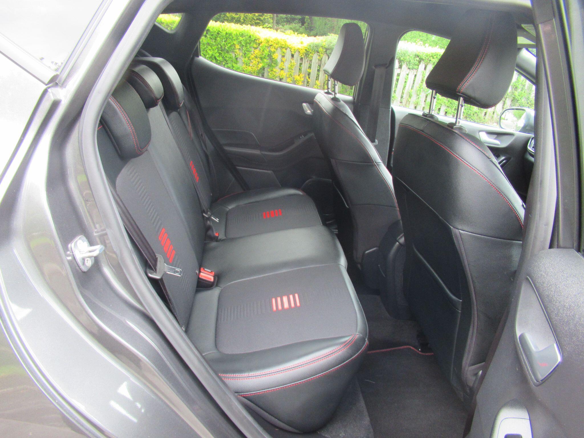 Ford Fiesta - Image 17