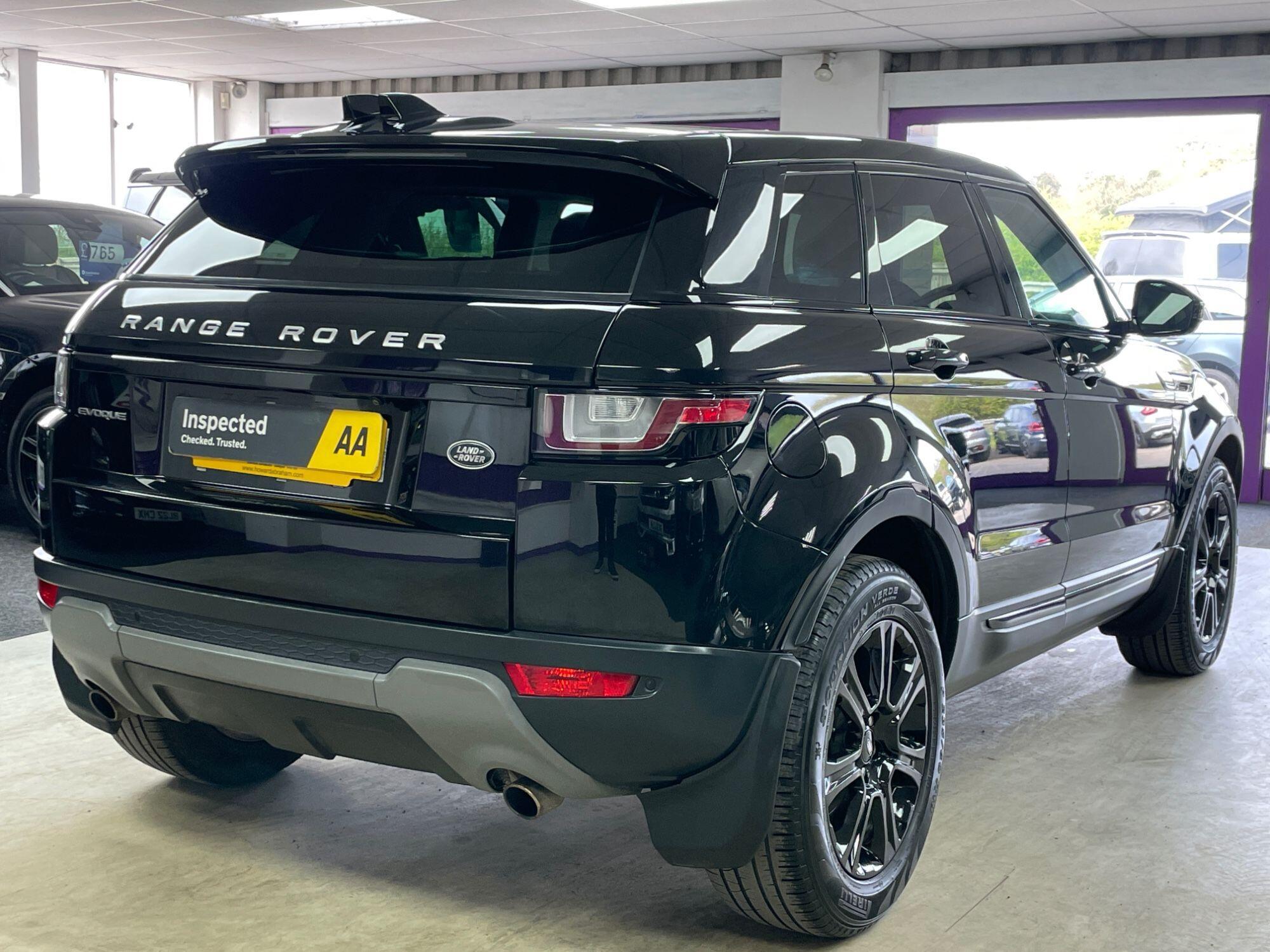 Land Rover Range Rover Evoque - Image 11