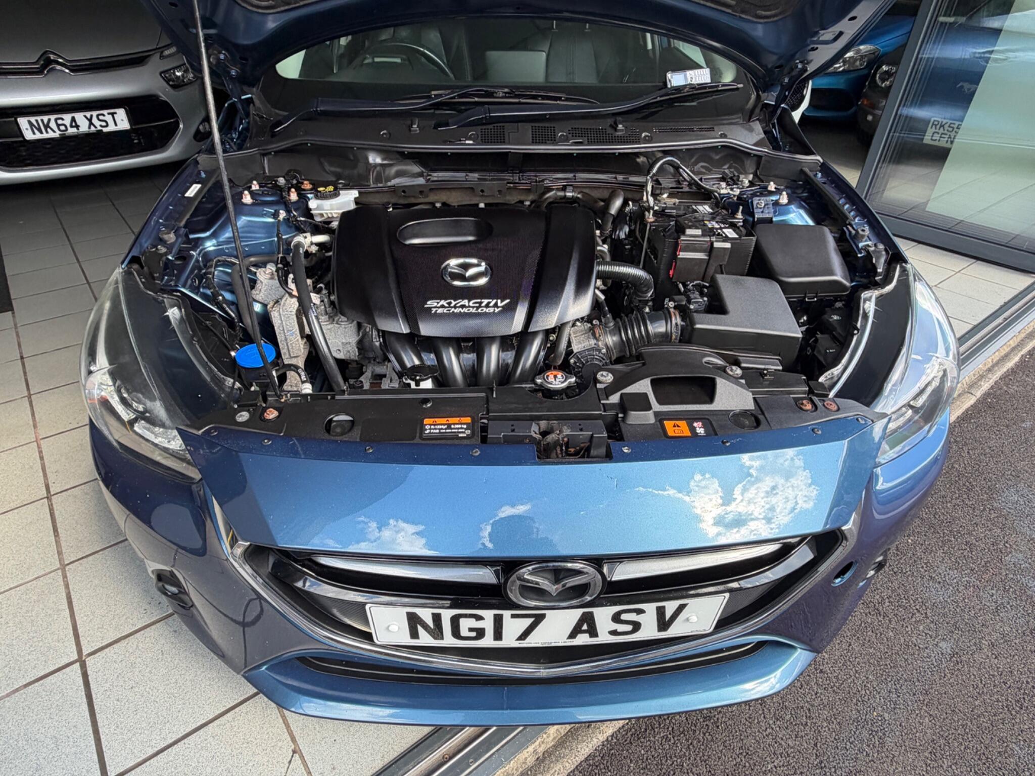 Mazda MAZDA2 - Image 20
