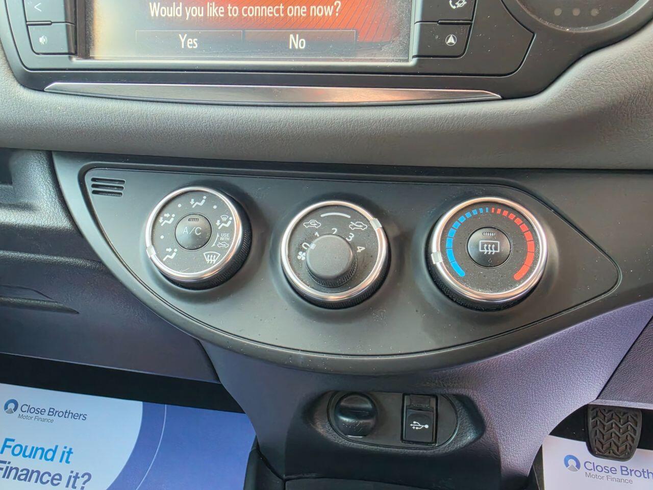 Toyota Yaris - Image 19