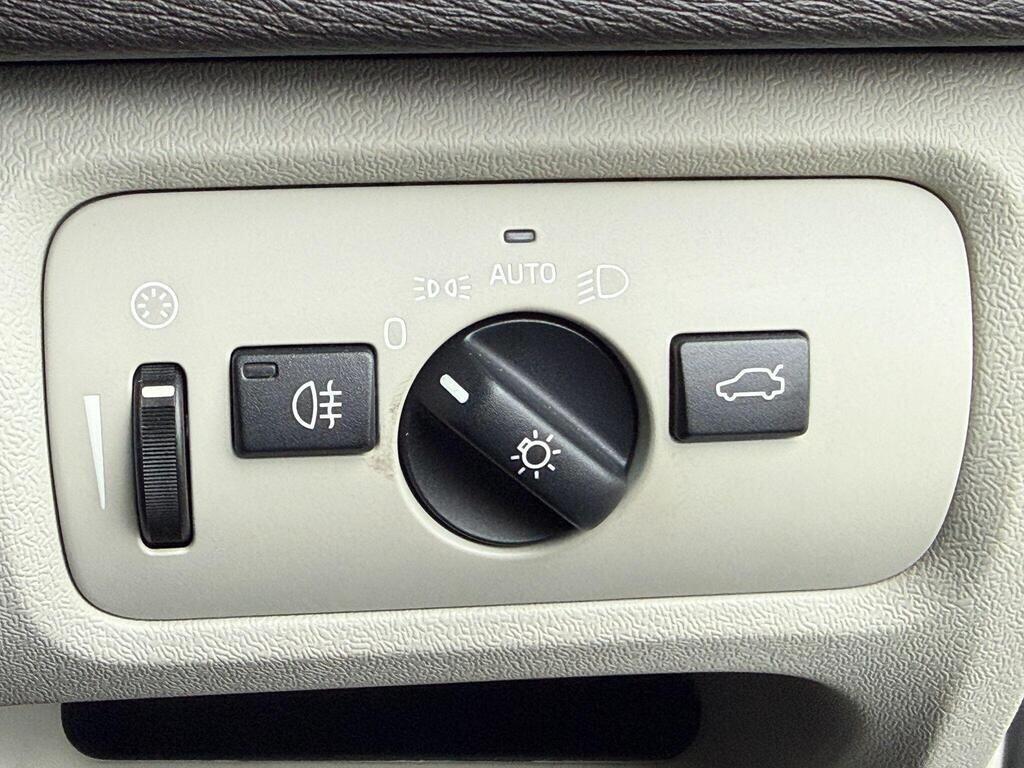 Volvo V40 - Image 57