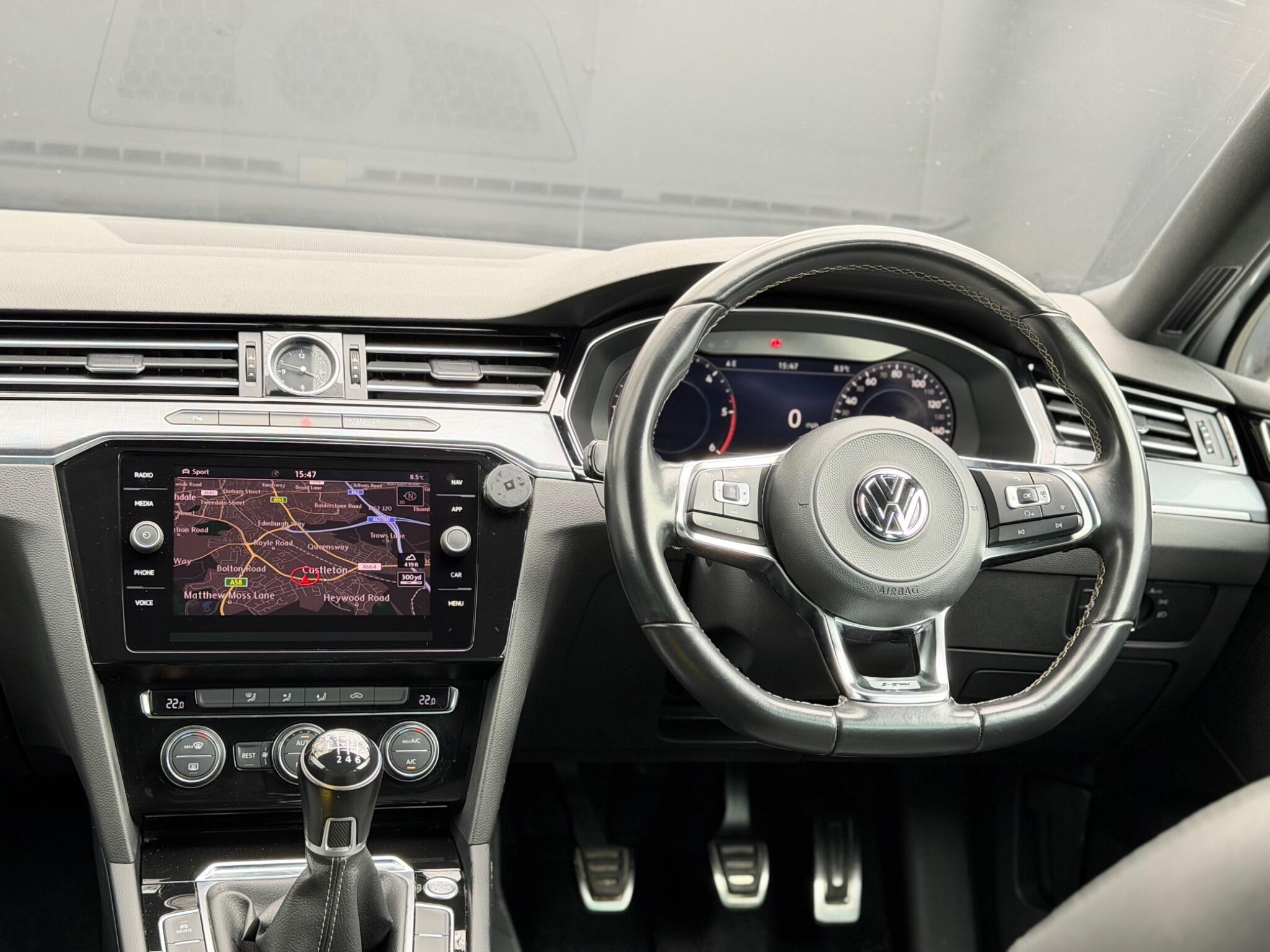 Volkswagen Passat - Image 62