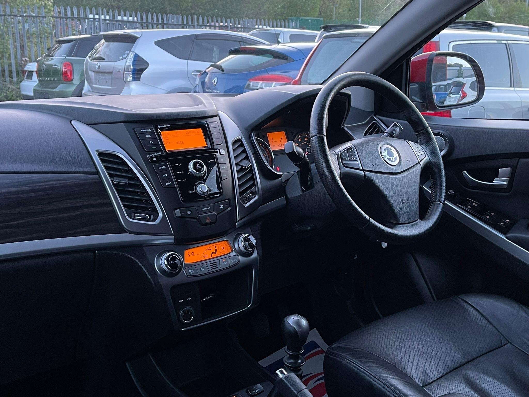 Ssangyong Korando - Image 11