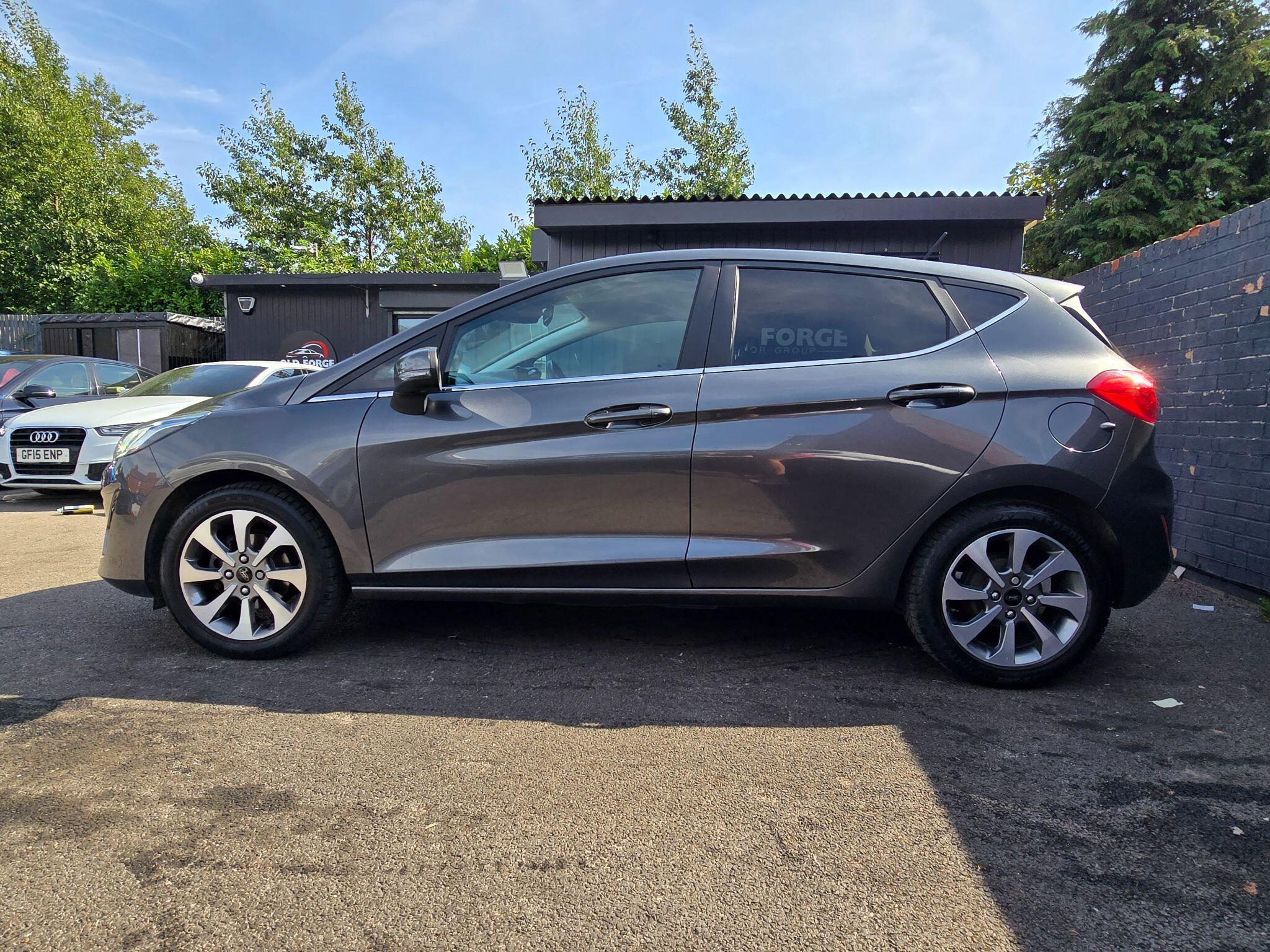 Ford Fiesta - Image 6
