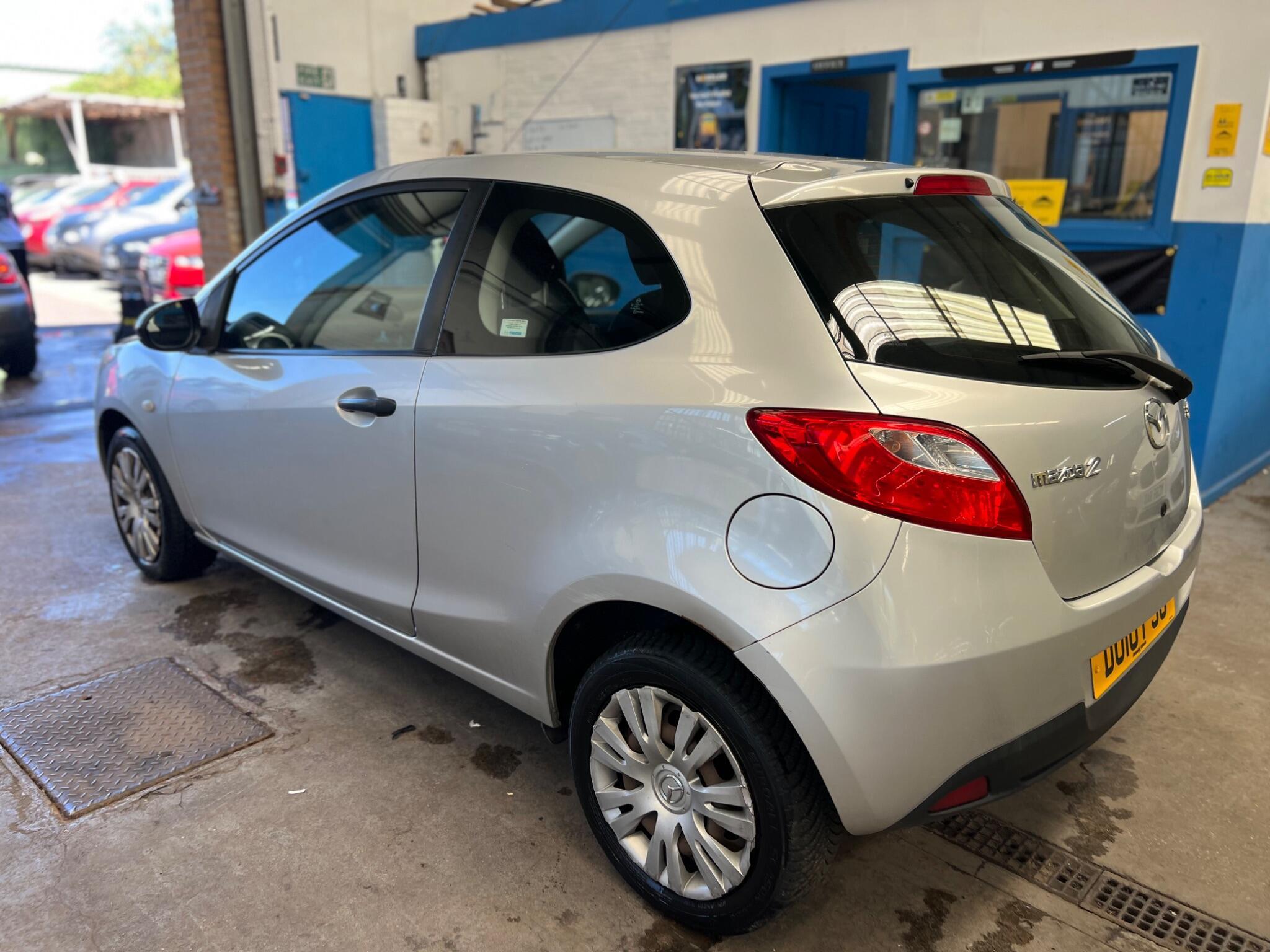 Mazda MAZDA2 - Image 5