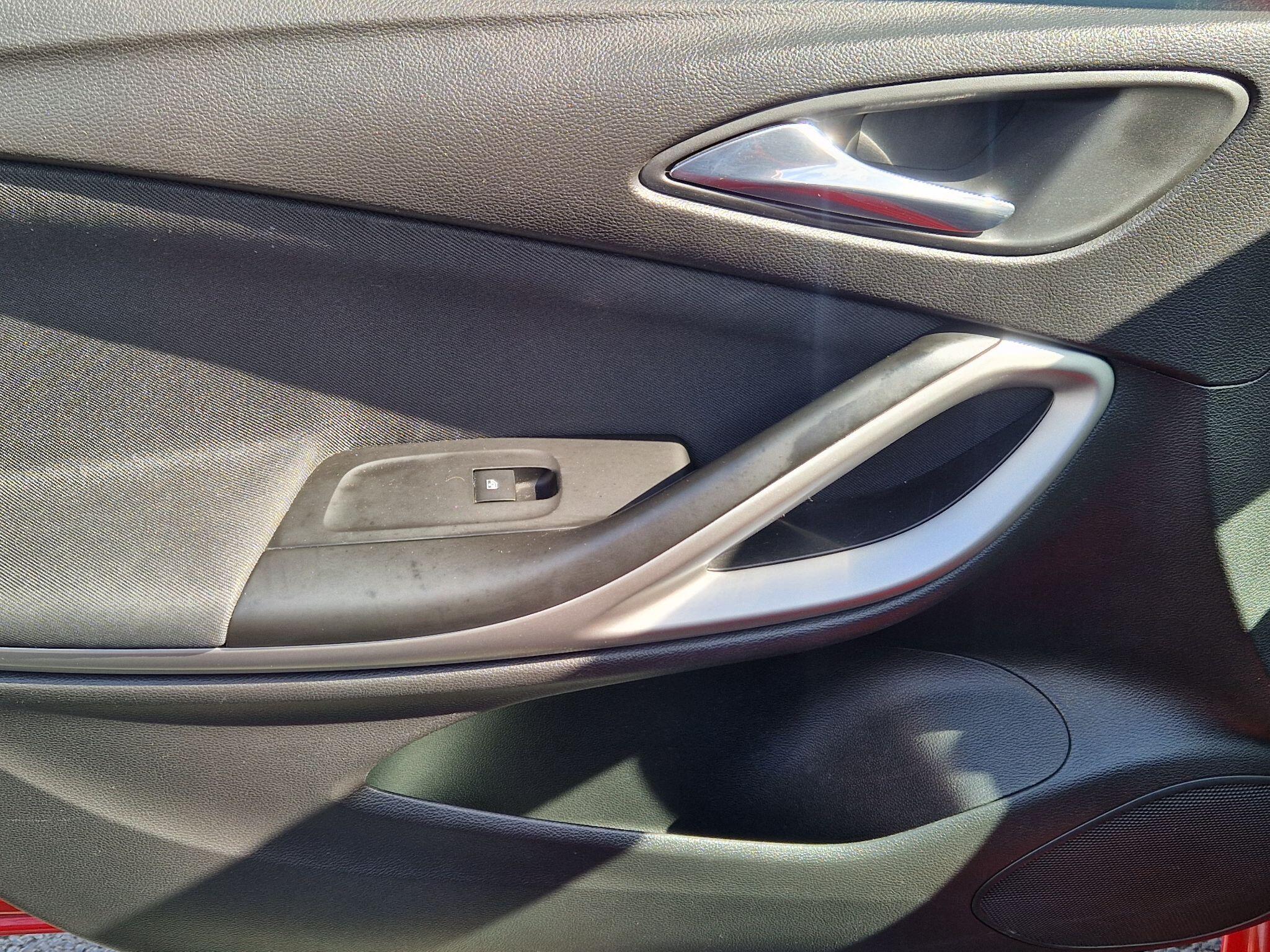 Vauxhall Astra - Image 38