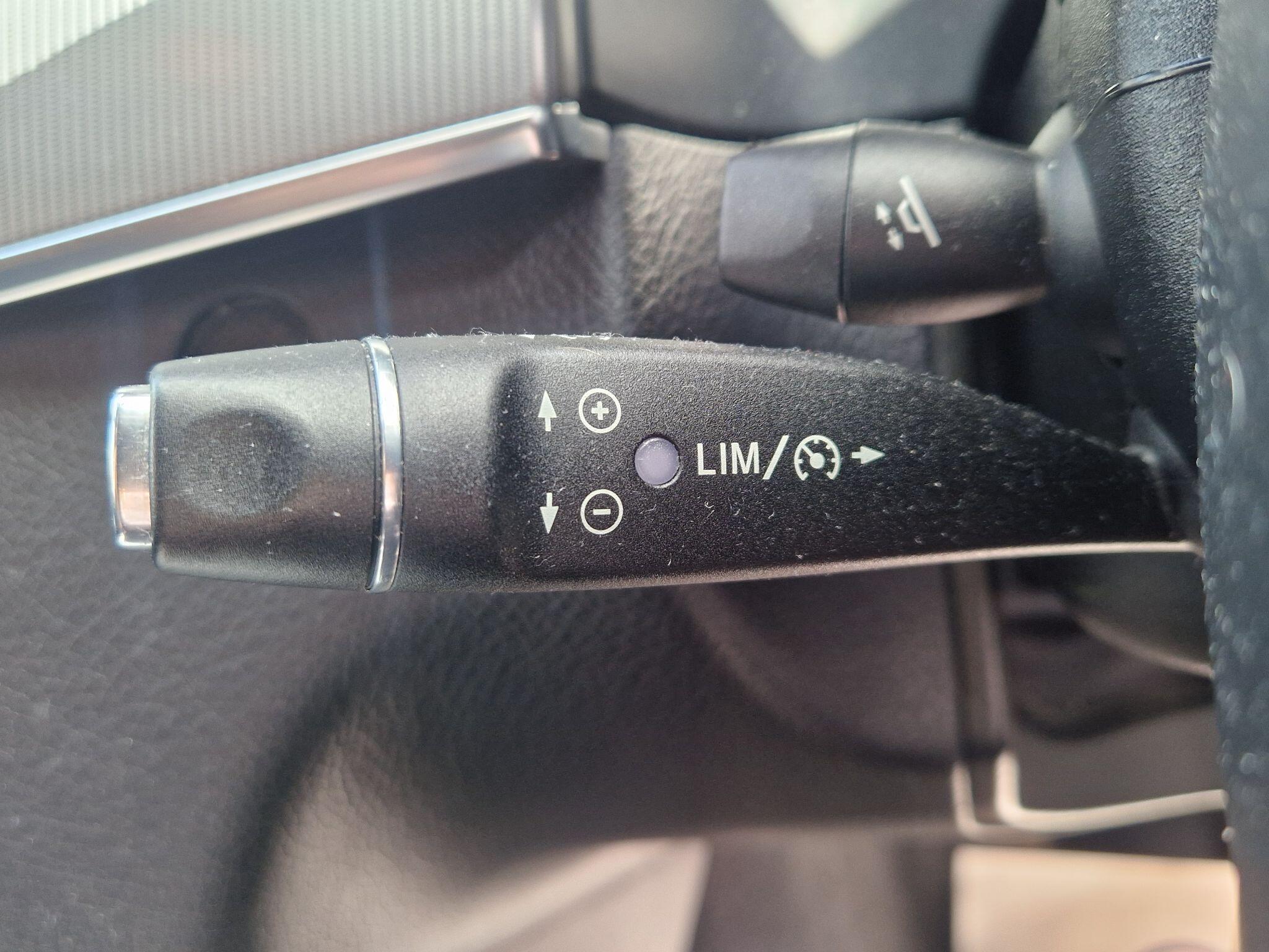 Mercedes E Class - Image 52