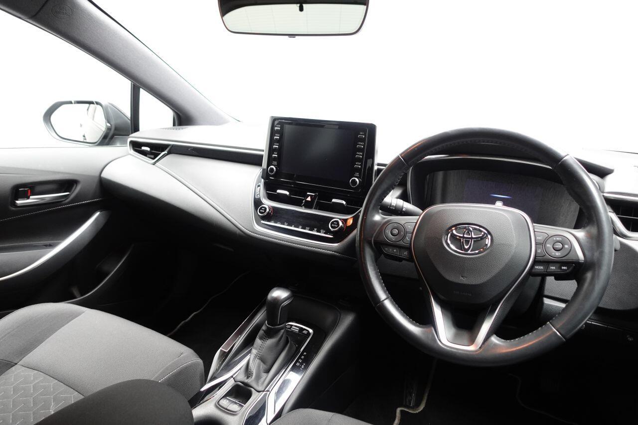 Toyota Corolla - Image 14