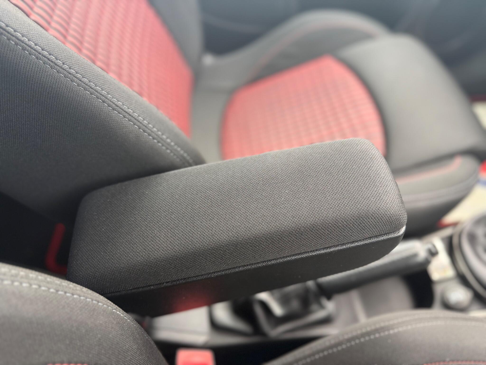 Alfa Romeo MiTo - Image 10