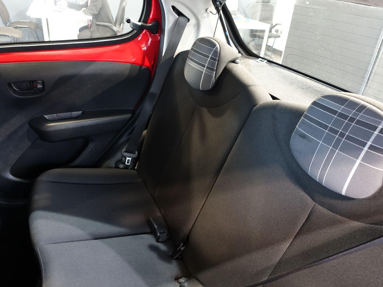 Peugeot 108 - Image 17