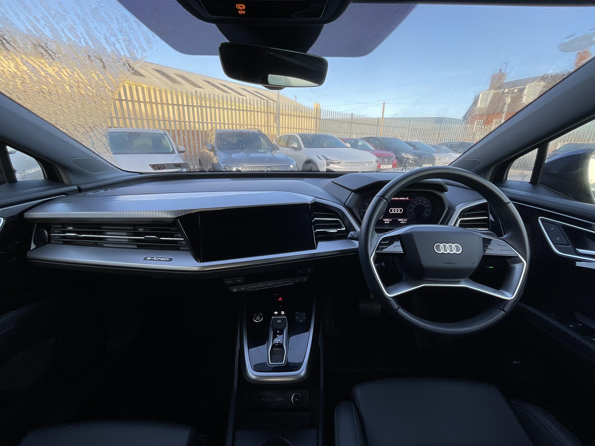 Audi Q4 E-Tron - Image 6