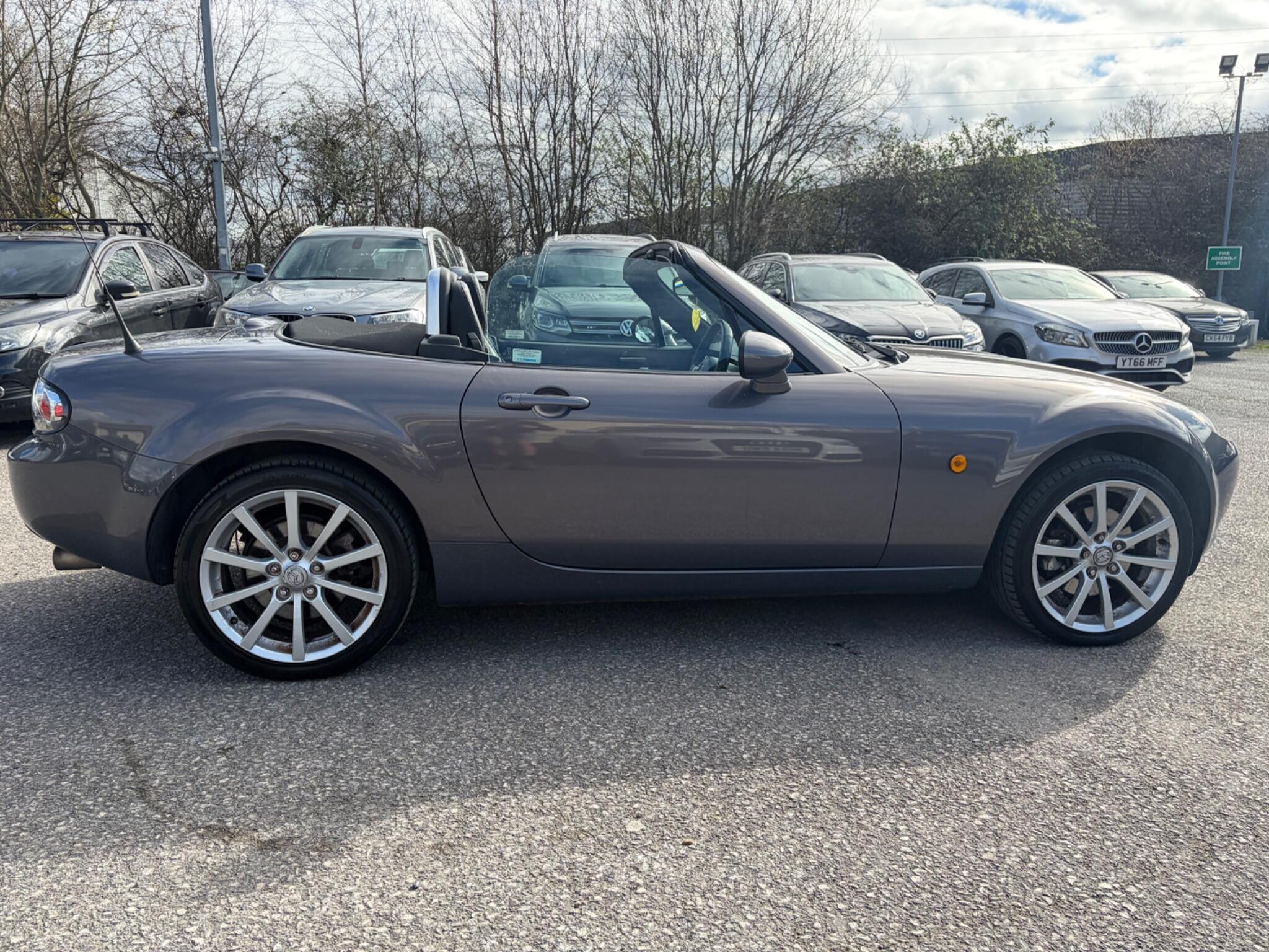 Mazda MX-5 - Image 10