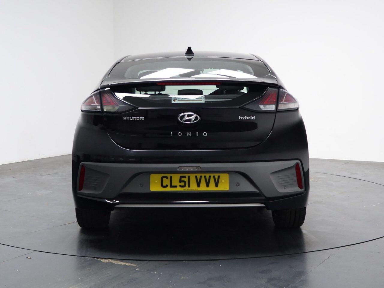 Hyundai Ioniq - Image 11