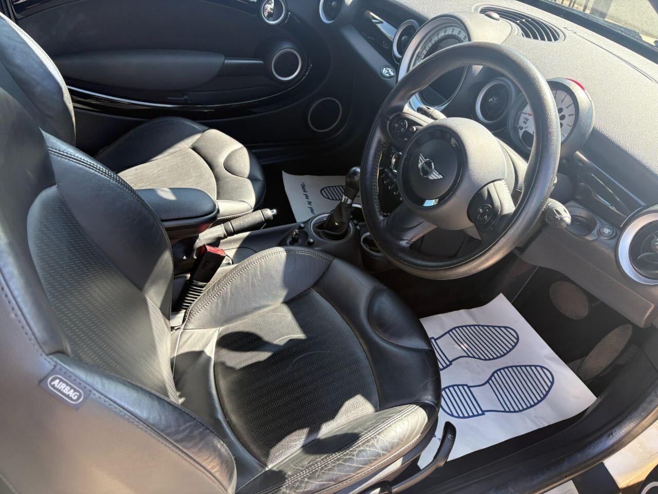 MINI Roadster - Image 10