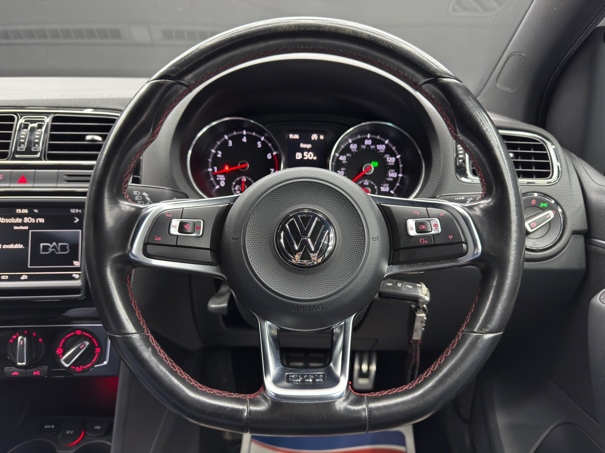 Volkswagen Polo - Image 19