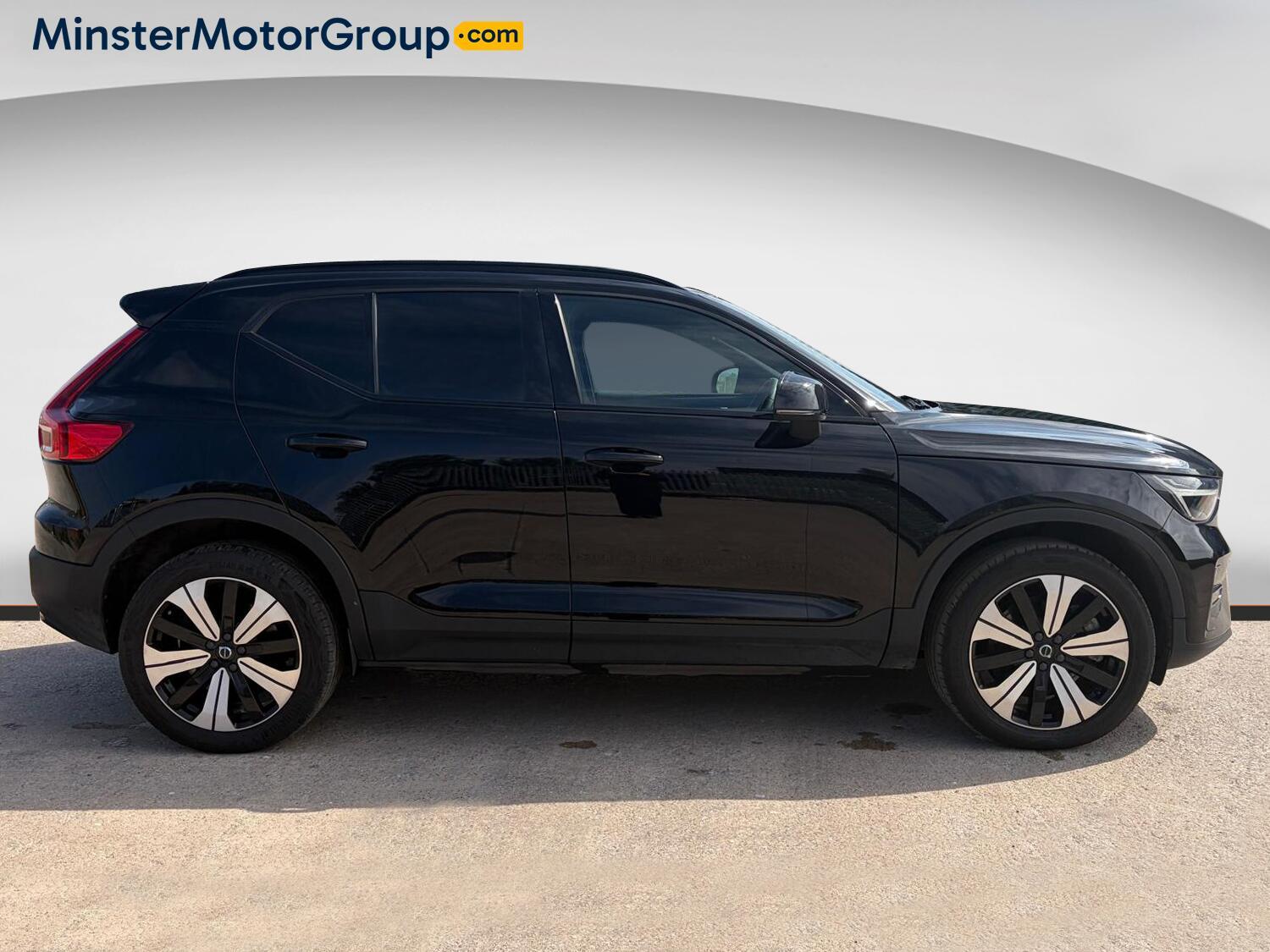 Volvo XC40 - Image 2