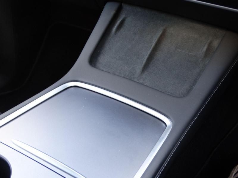 Tesla Model Y - Image 15