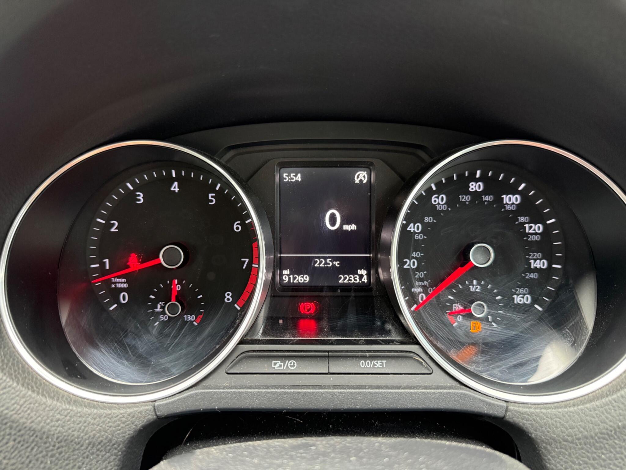 Volkswagen Polo - Image 12