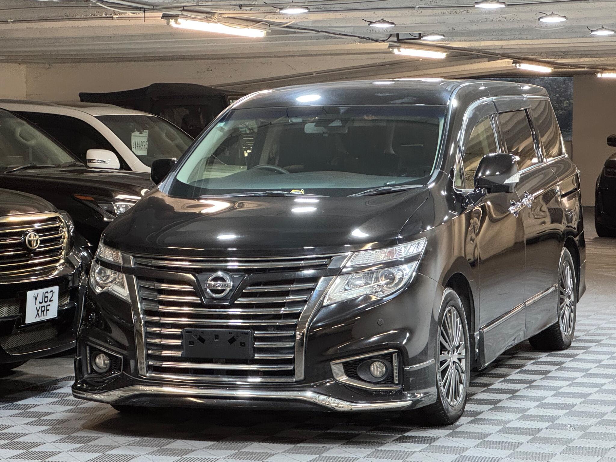 Nissan Elgrand - Image 6