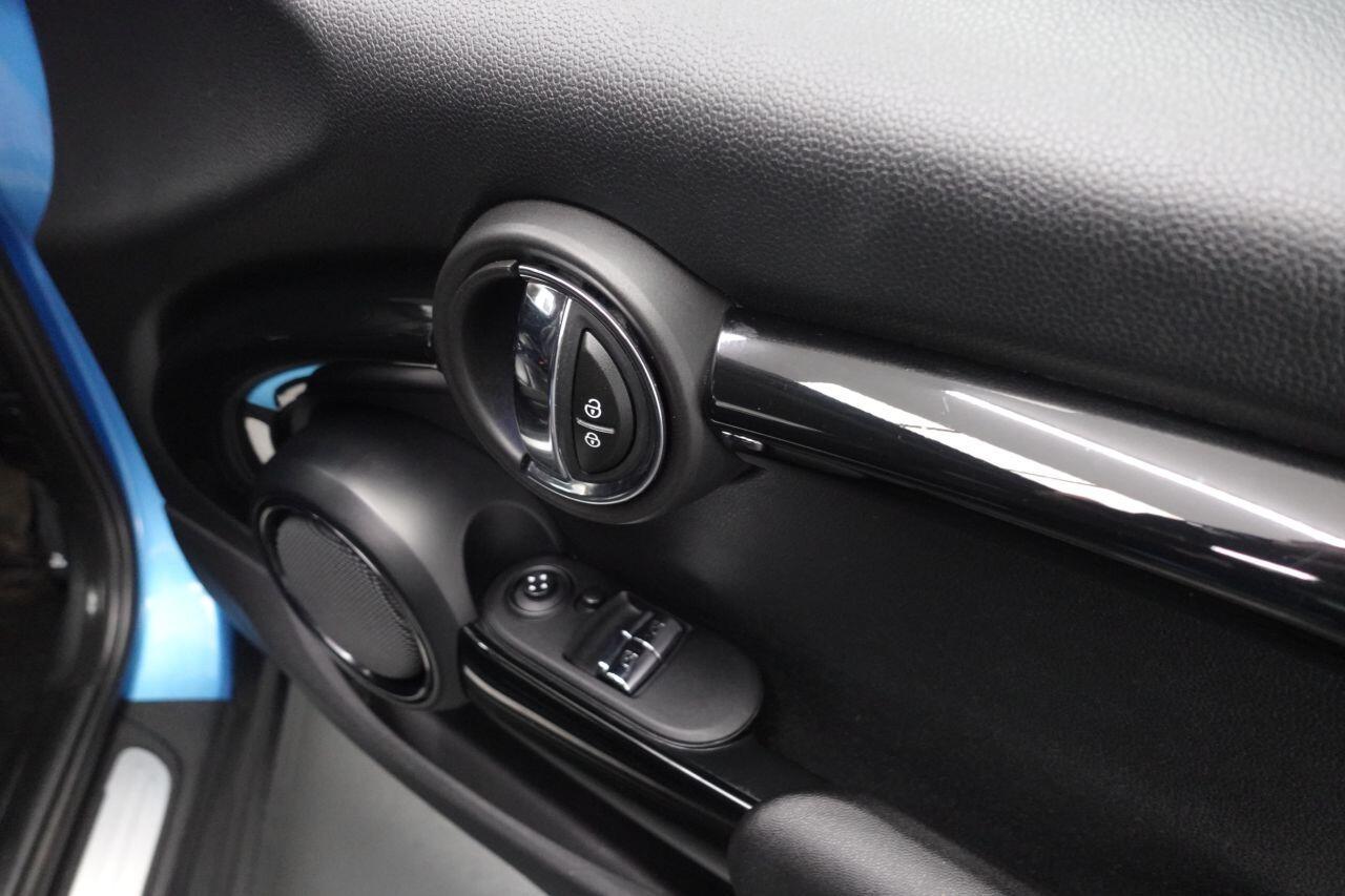 MINI Hatch - Image 18