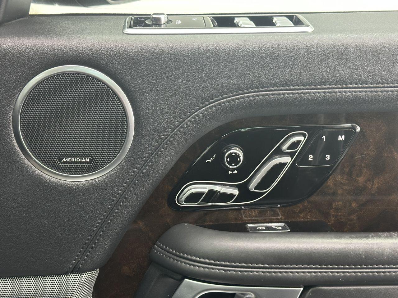 Land Rover Range Rover - Image 17