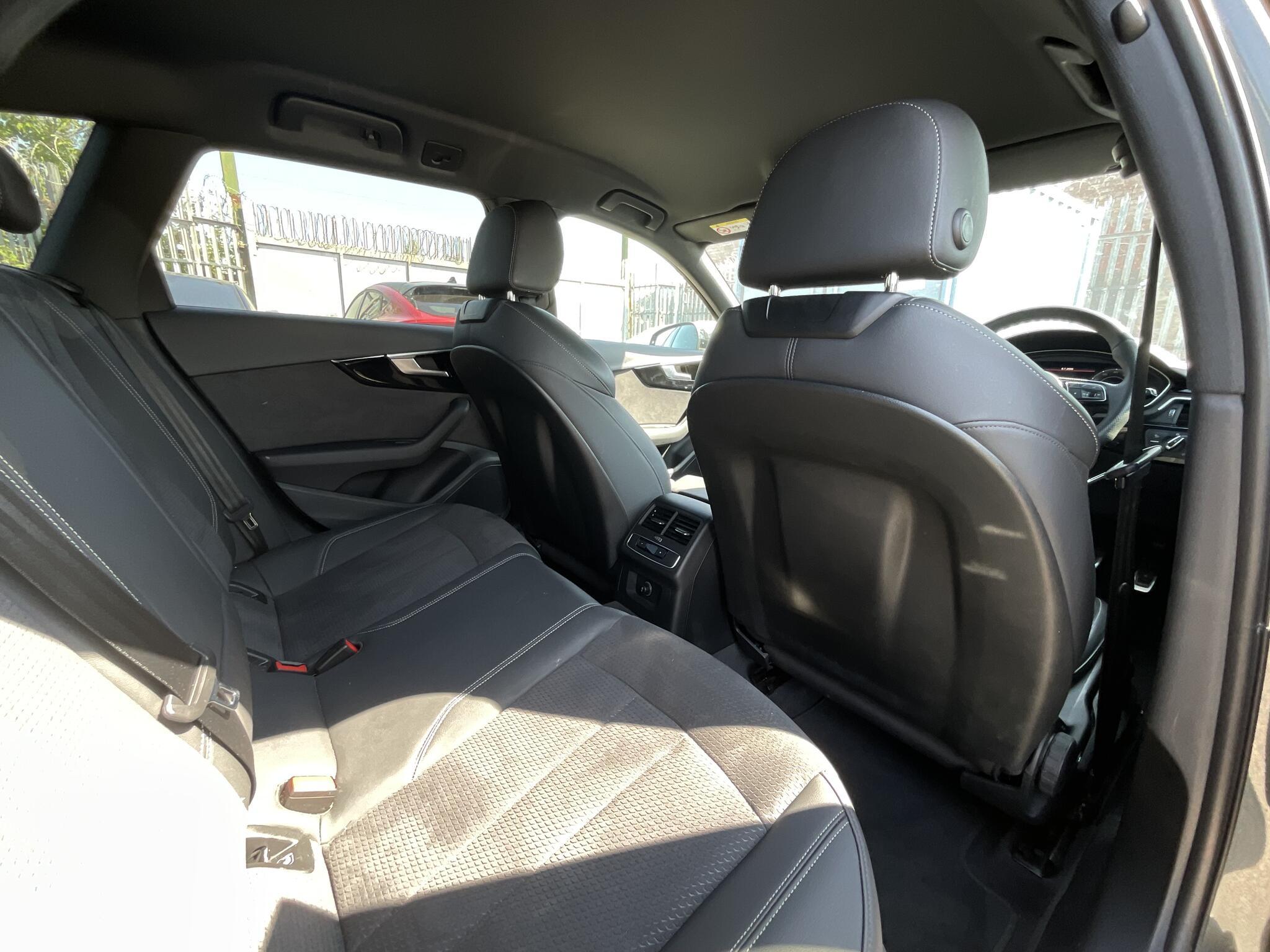 Audi A4 Avant - Image 10