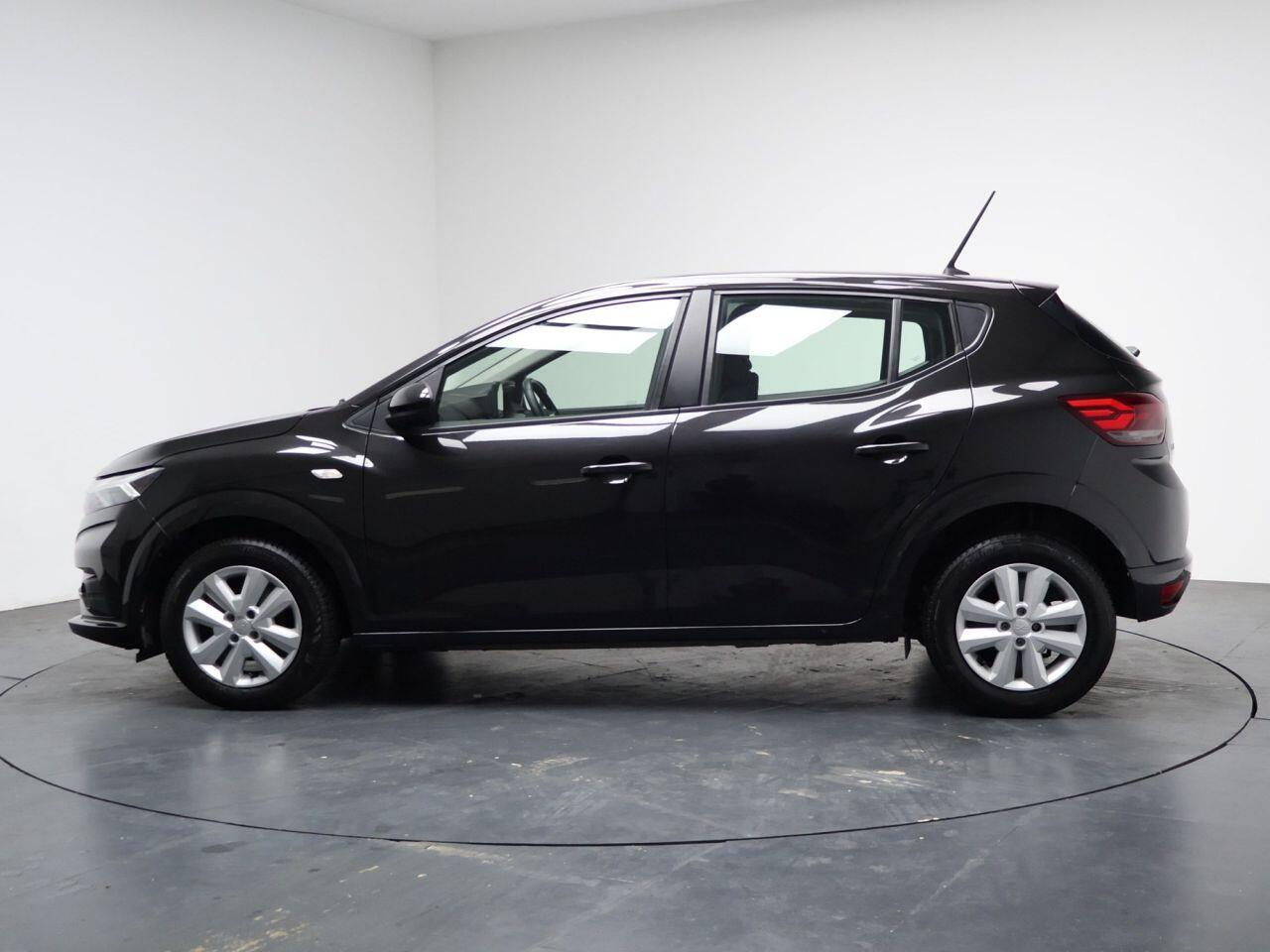 Dacia Sandero - Image 8