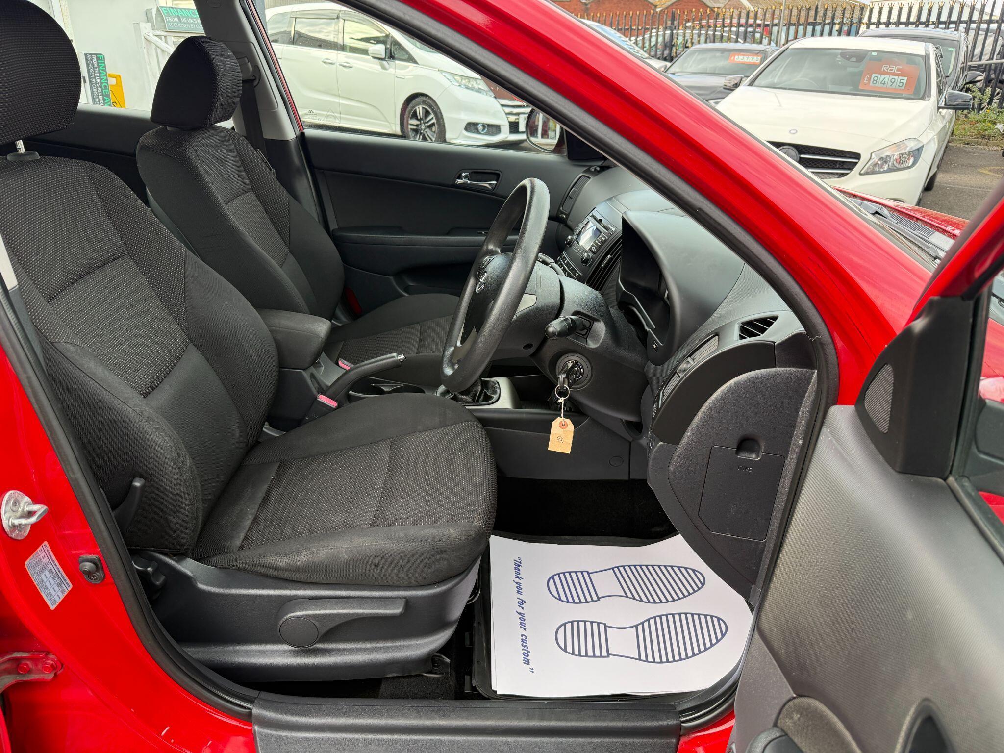 Hyundai i30 - Image 24