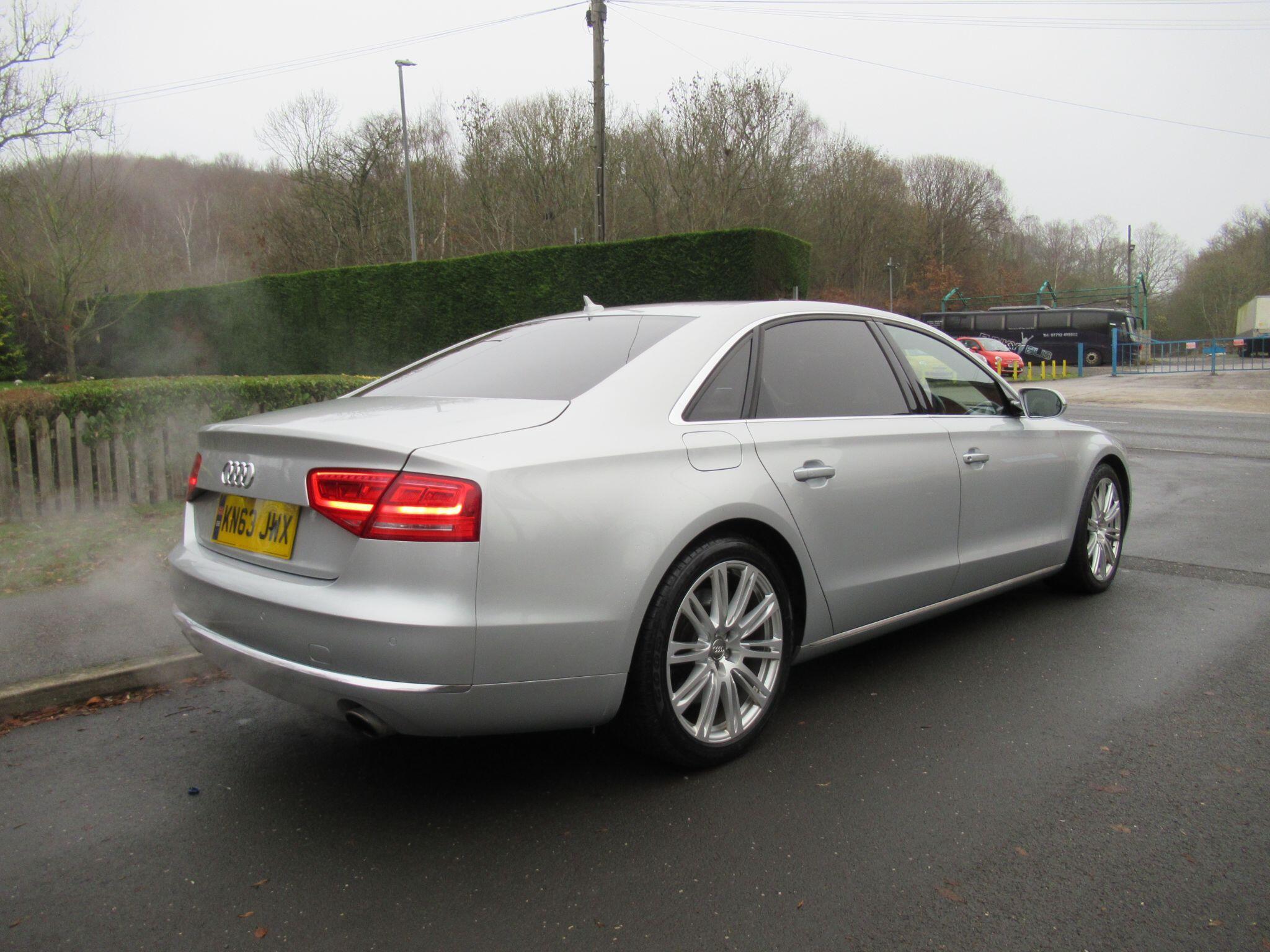 Audi A8 - Image 11