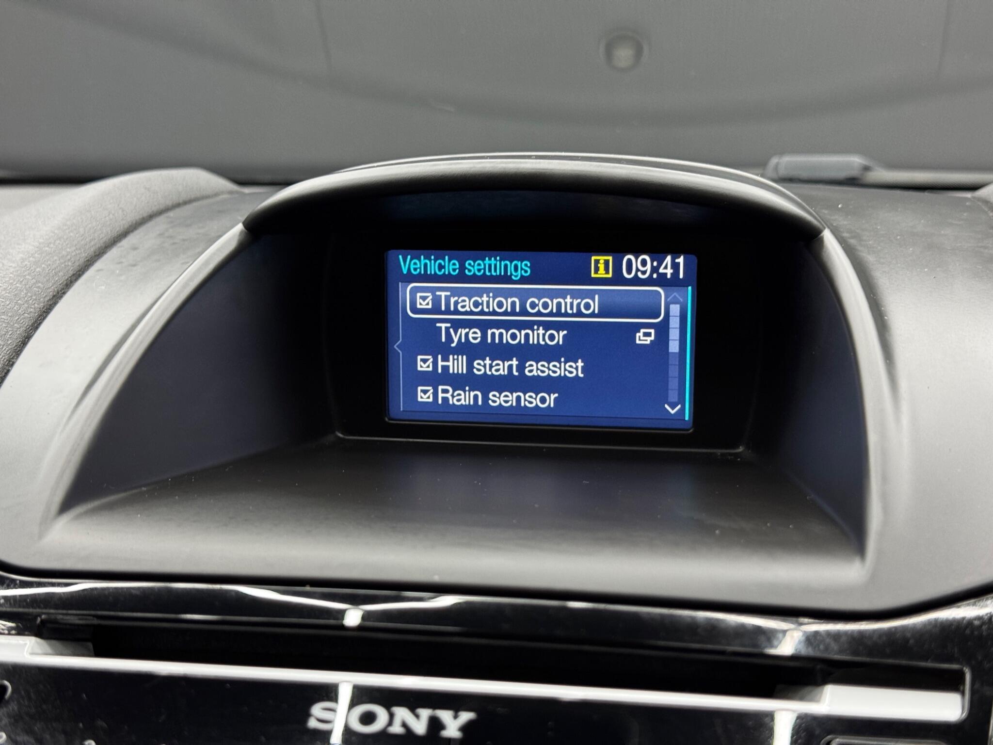 Ford Fiesta - Image 30