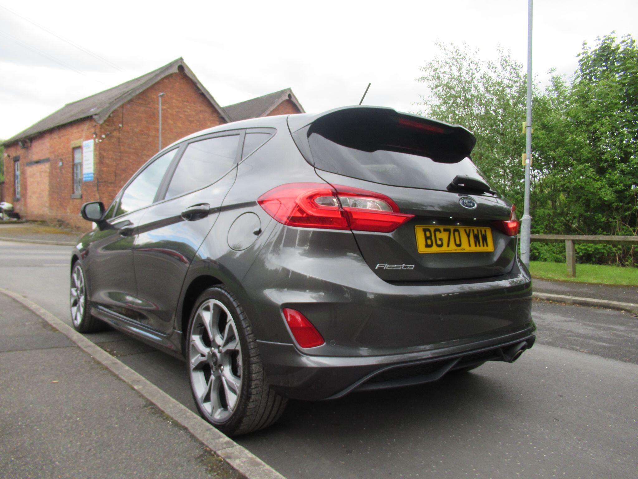 Ford Fiesta - Image 5