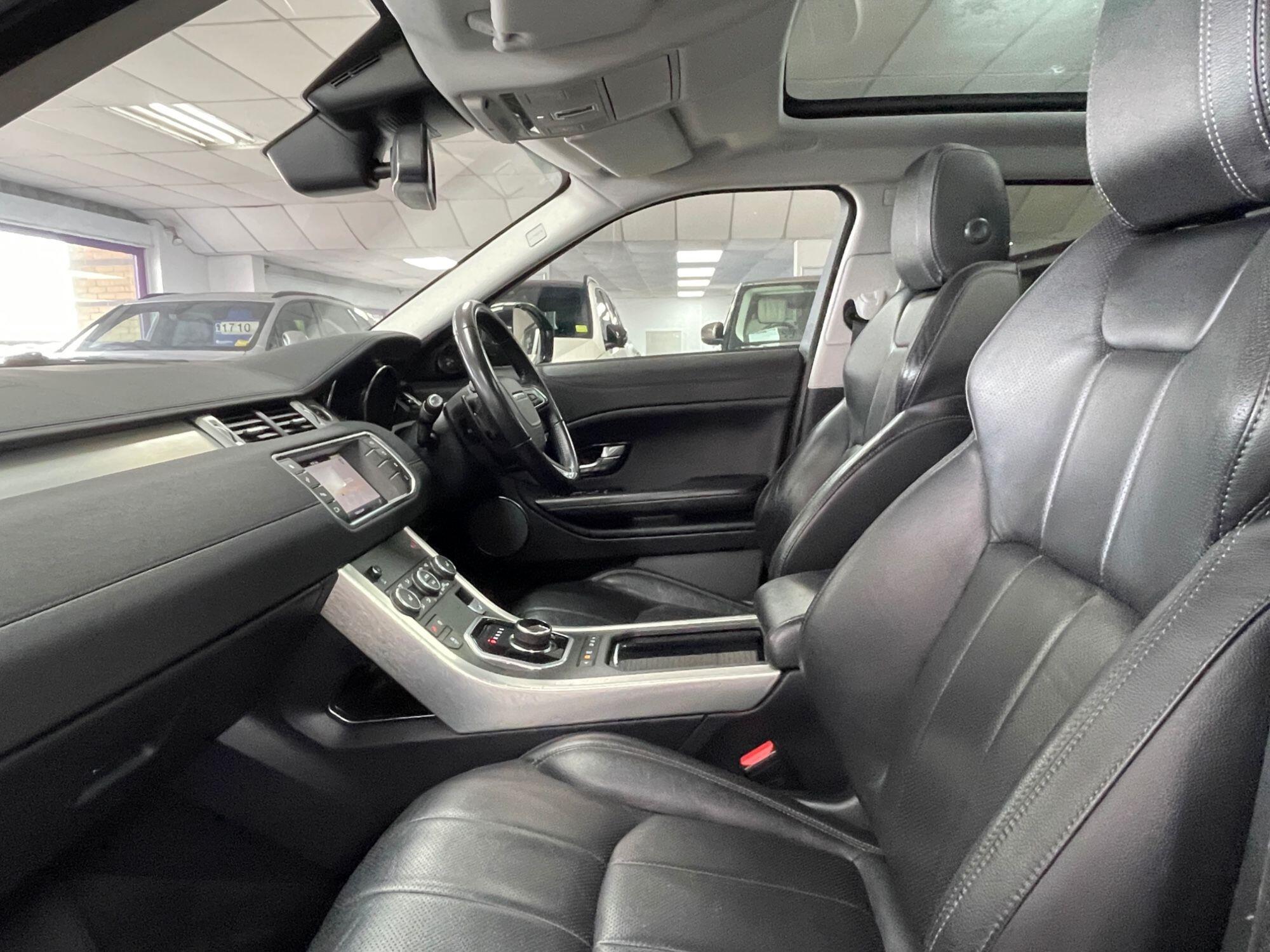 Land Rover Range Rover Evoque - Image 32