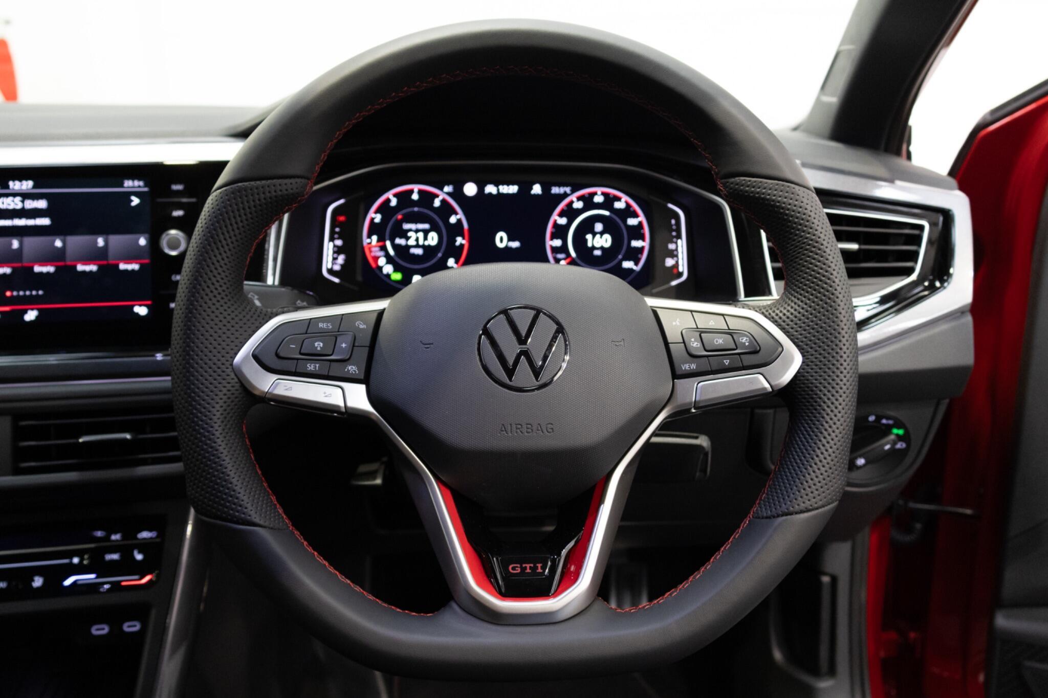 Volkswagen Polo - Image 12
