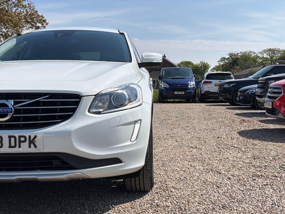 Volvo XC60 - Image 13