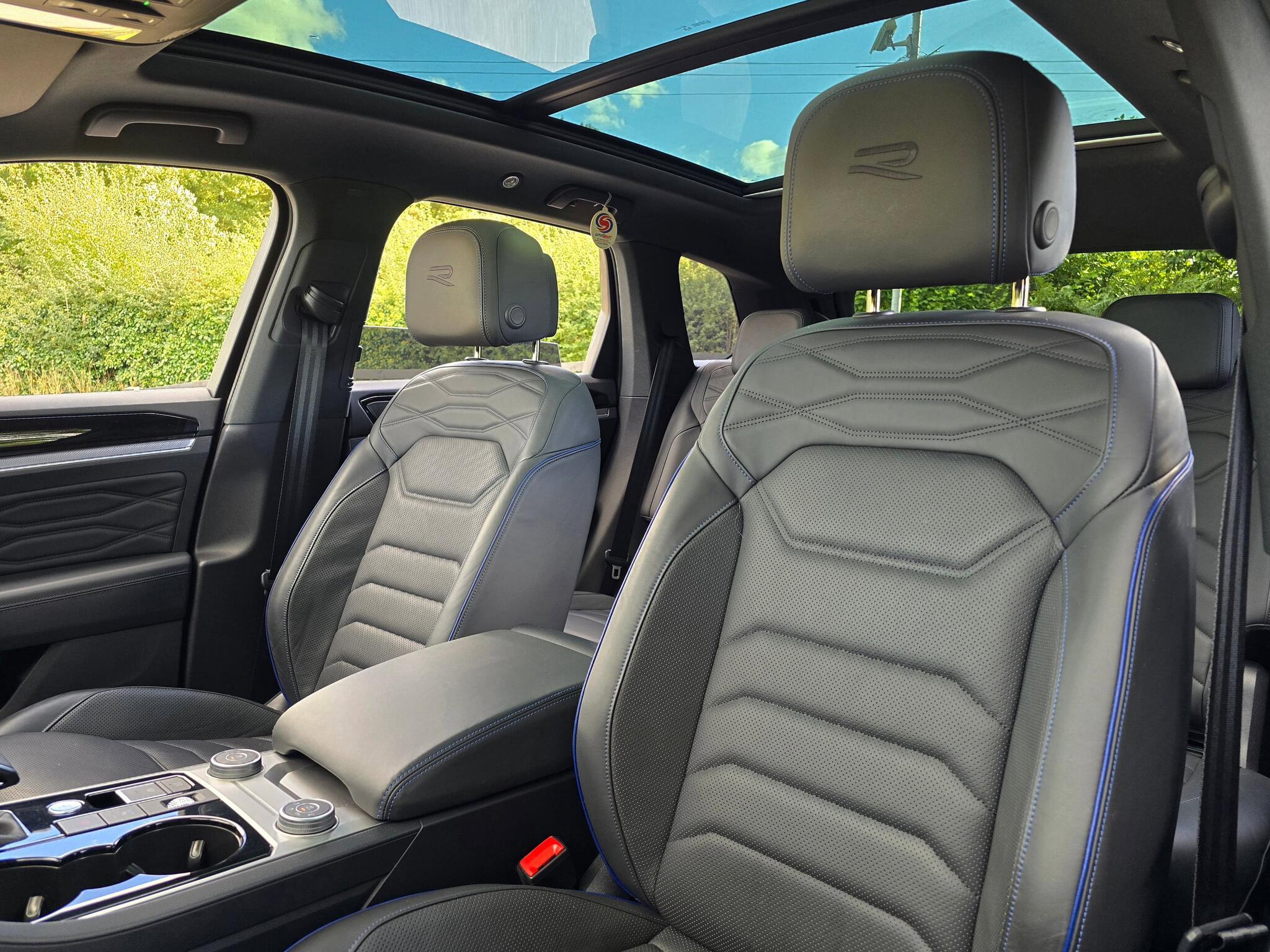 Volkswagen Touareg - Image 2