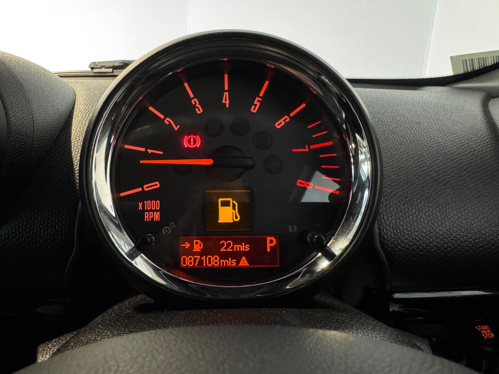 MINI Paceman - Image 12