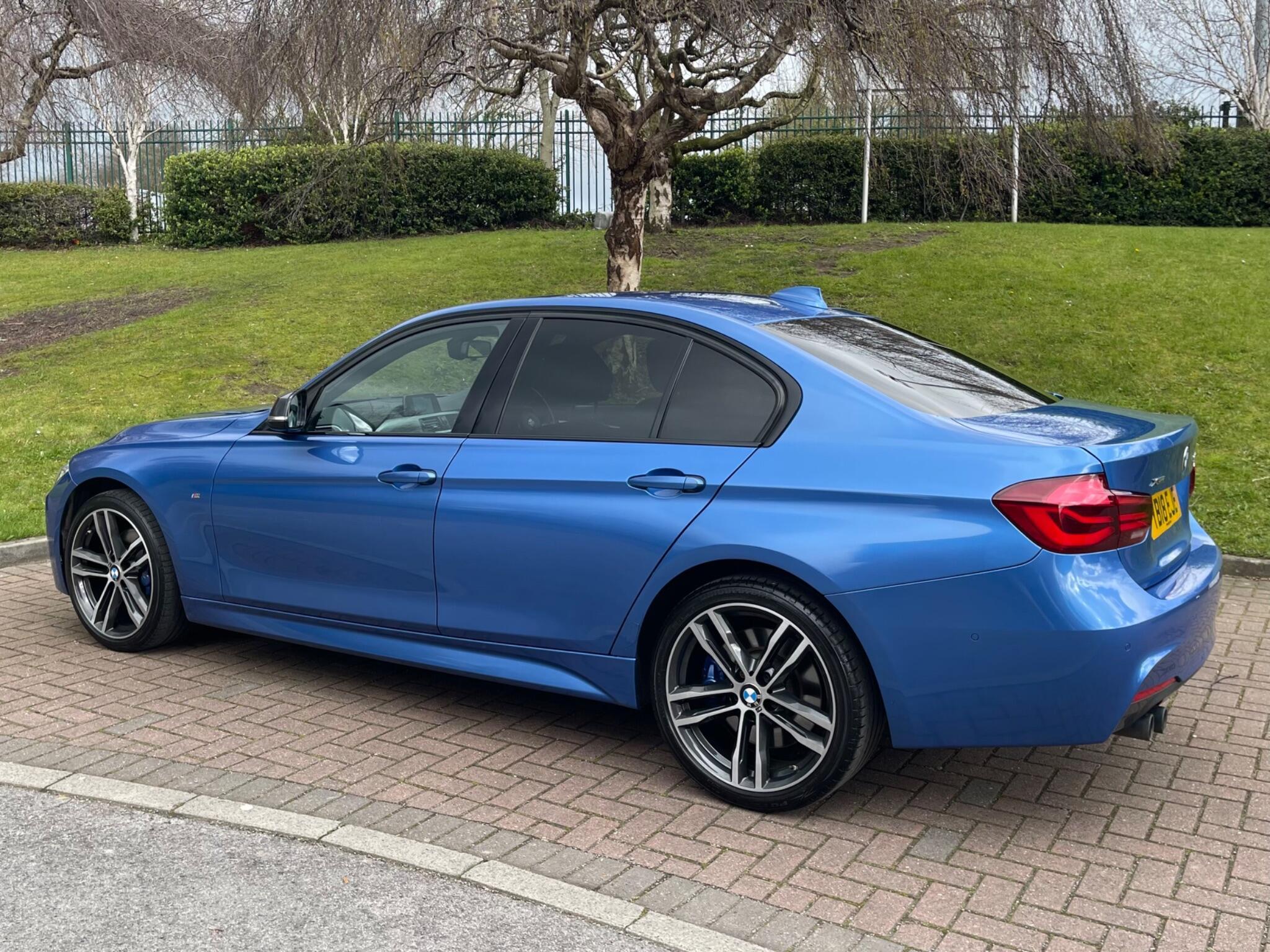 BMW 3 Series - Image 8