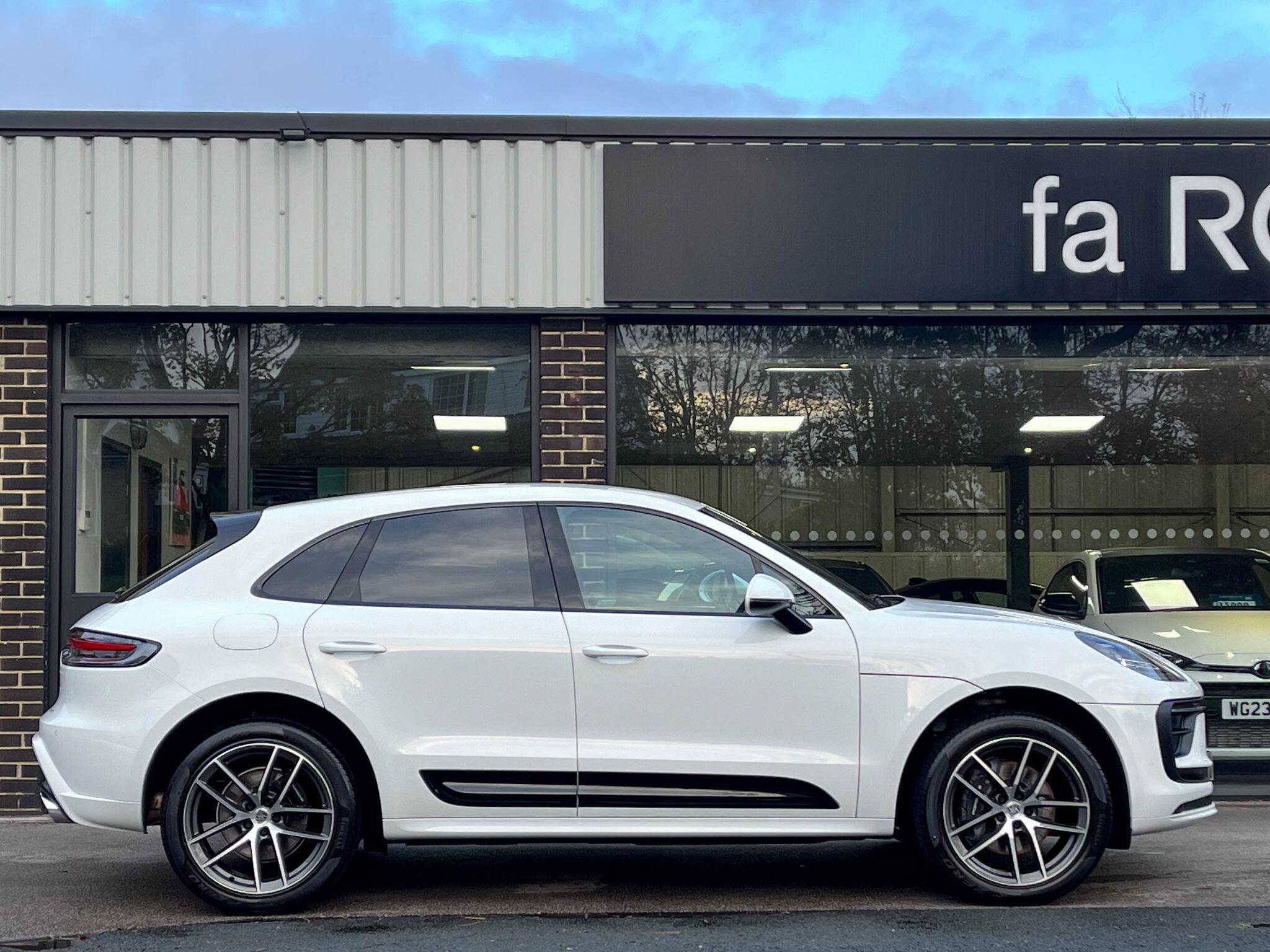 Porsche Macan - Image 17