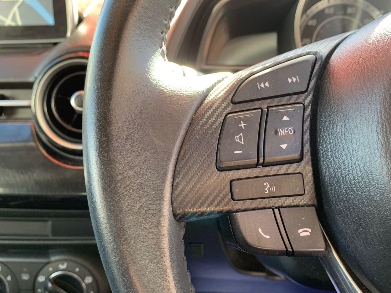 Mazda MAZDA2 - Image 12