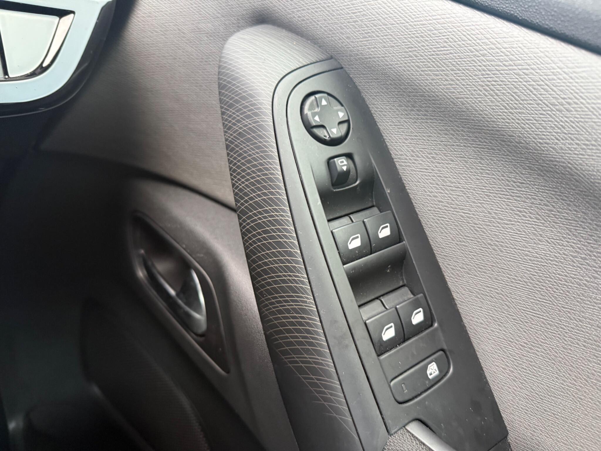 Citroen C4 Picasso - Image 27