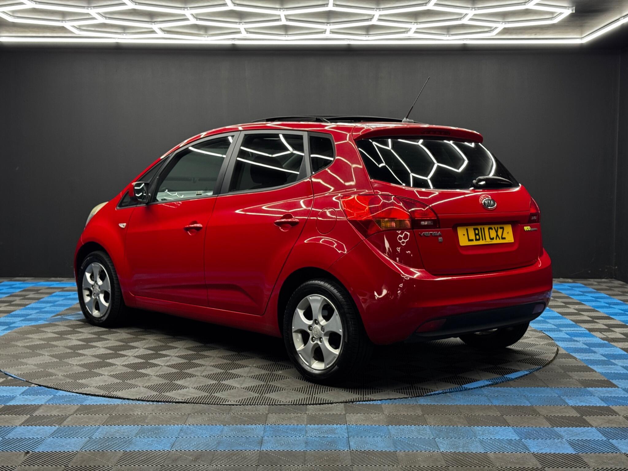 Kia Venga - Image 7