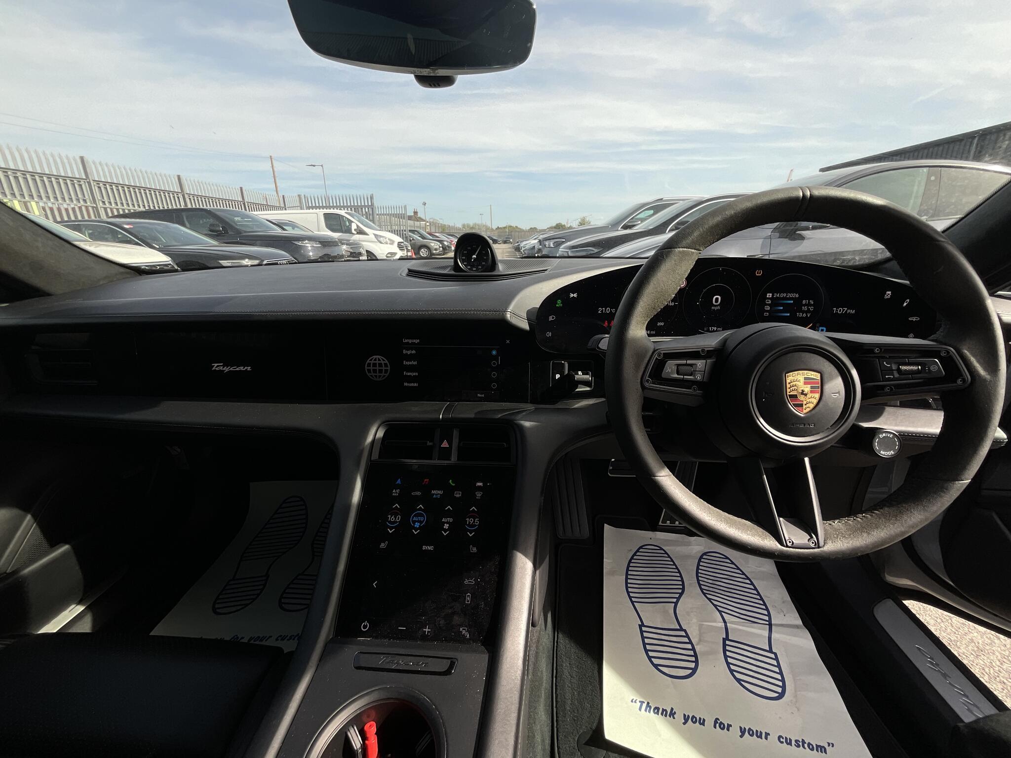 Porsche Taycan - Image 14