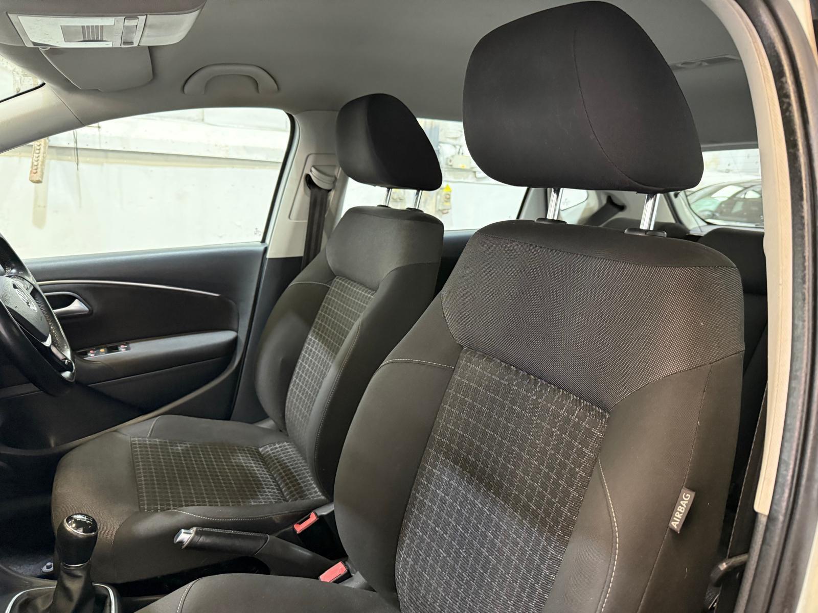 Volkswagen Polo - Image 18