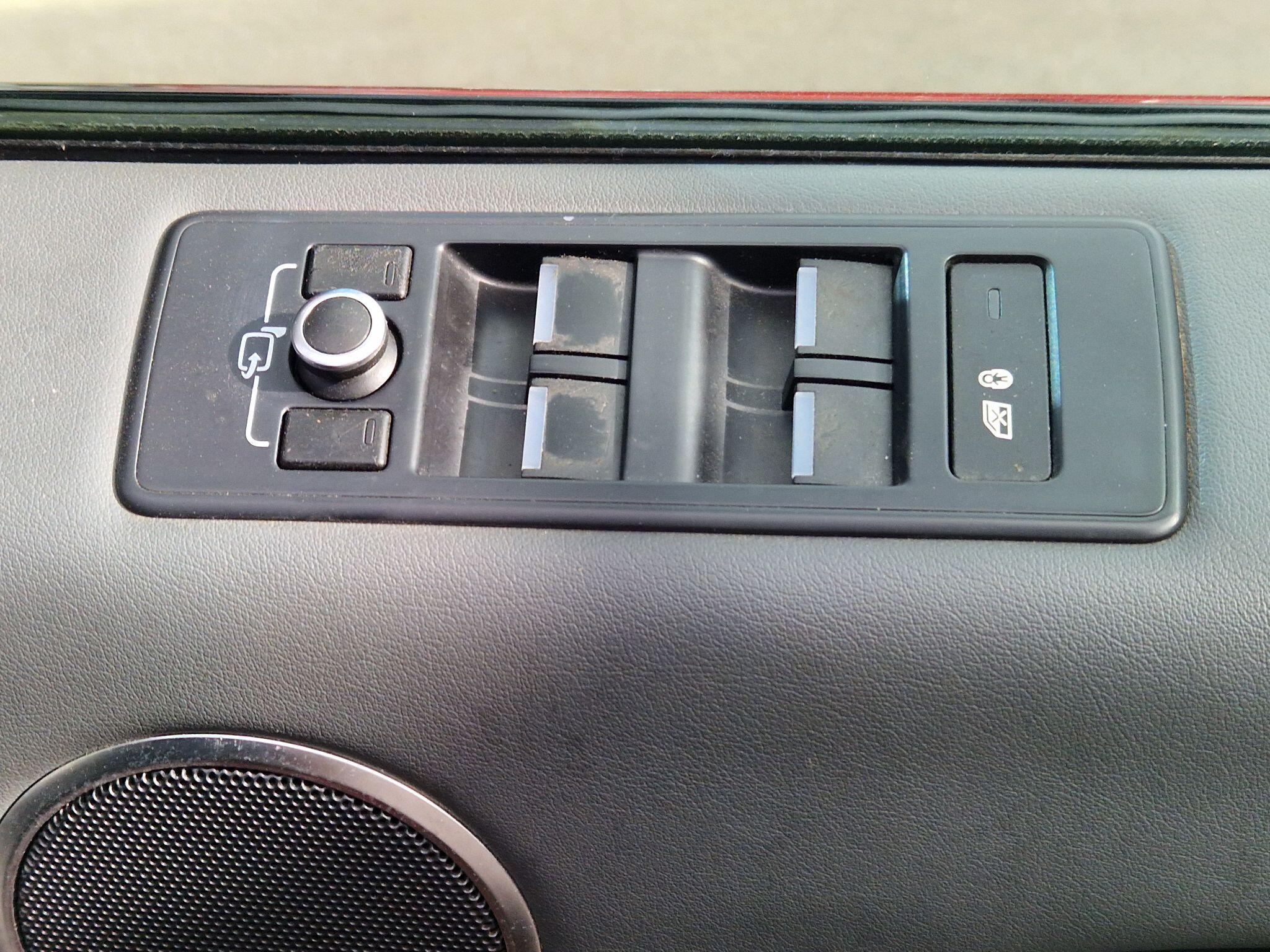 Land Rover RANGE ROVER SPORT - Image 30