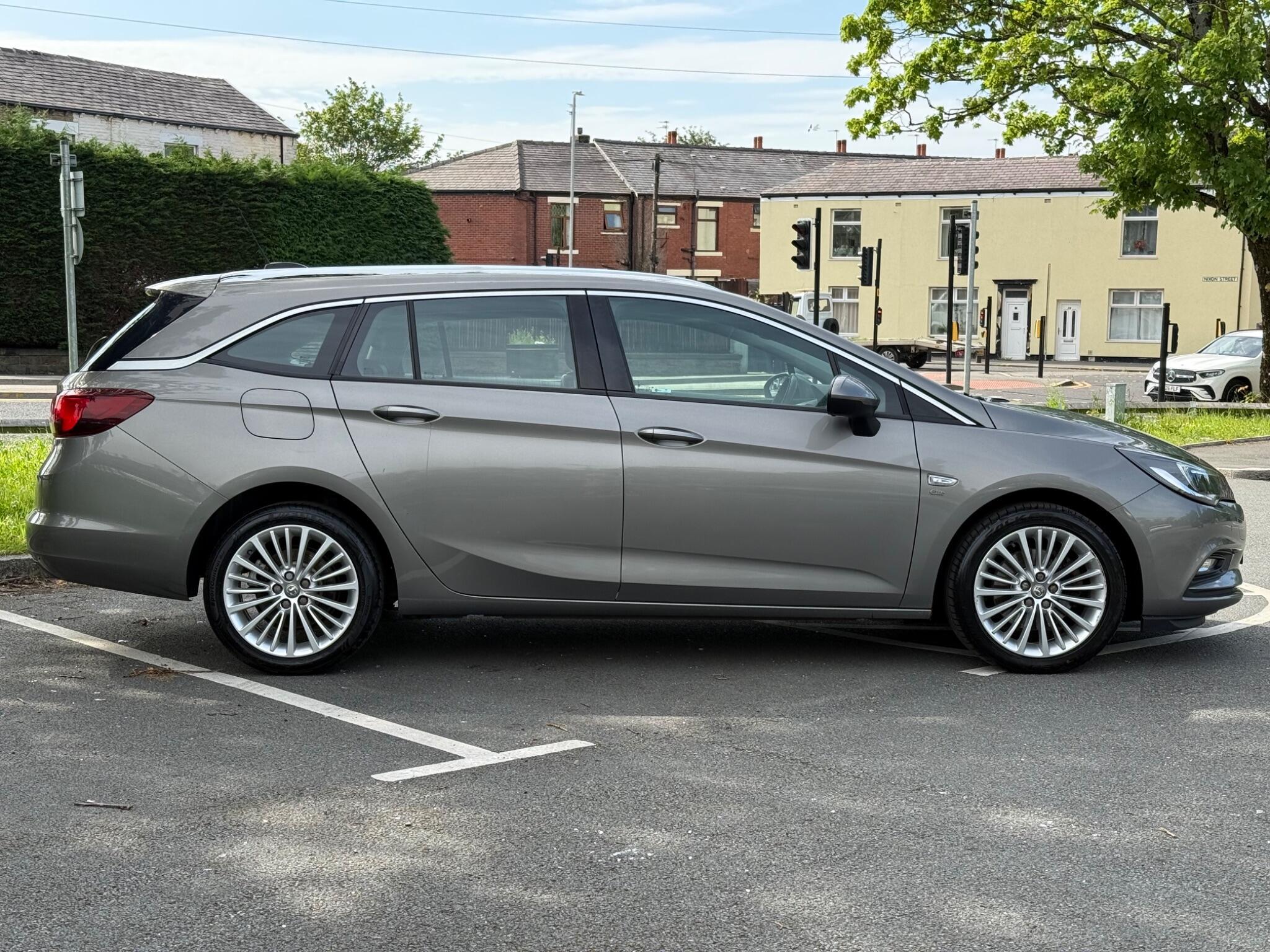 Vauxhall Astra - Image 7
