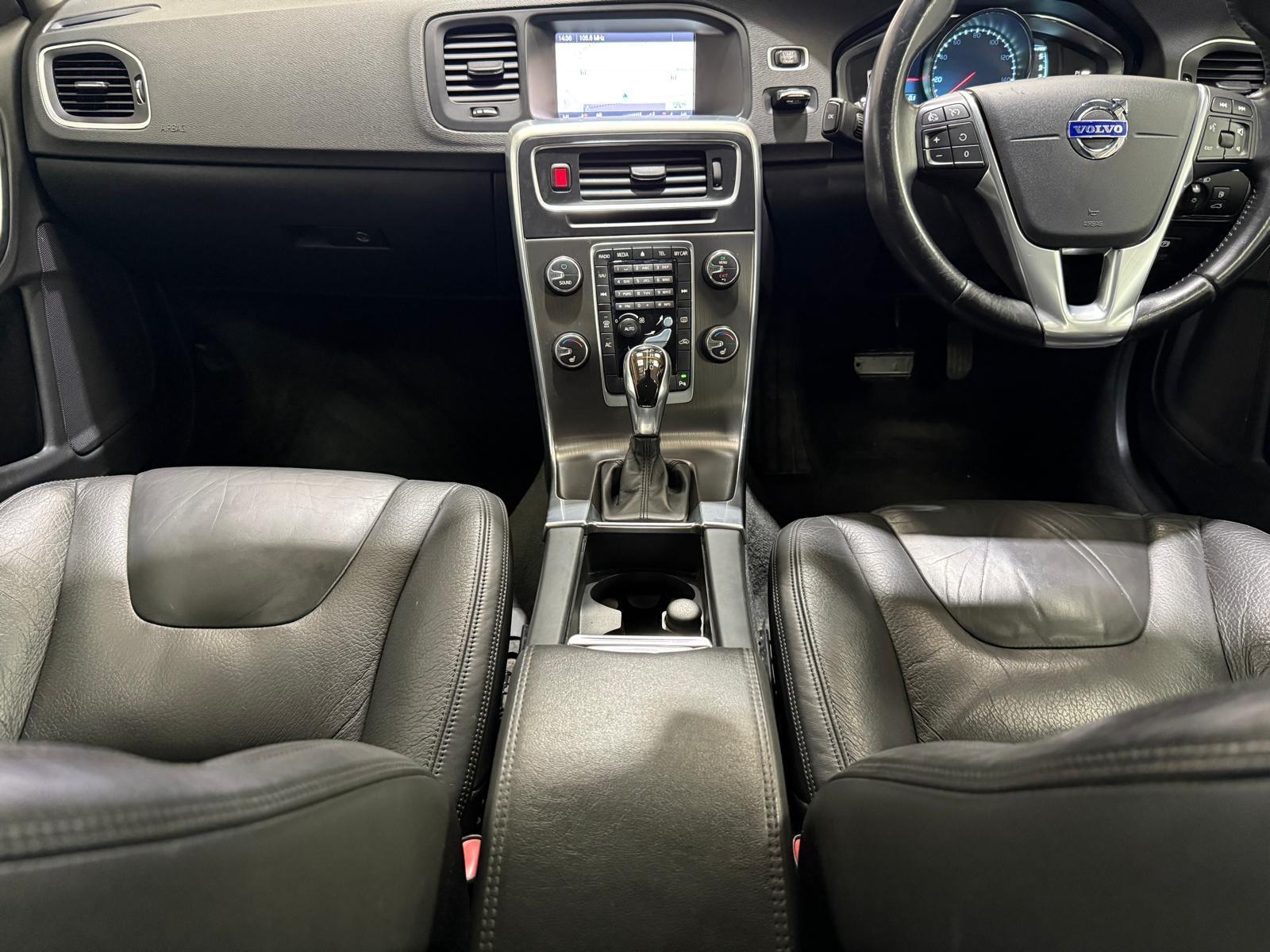 Volvo S60 - Image 42