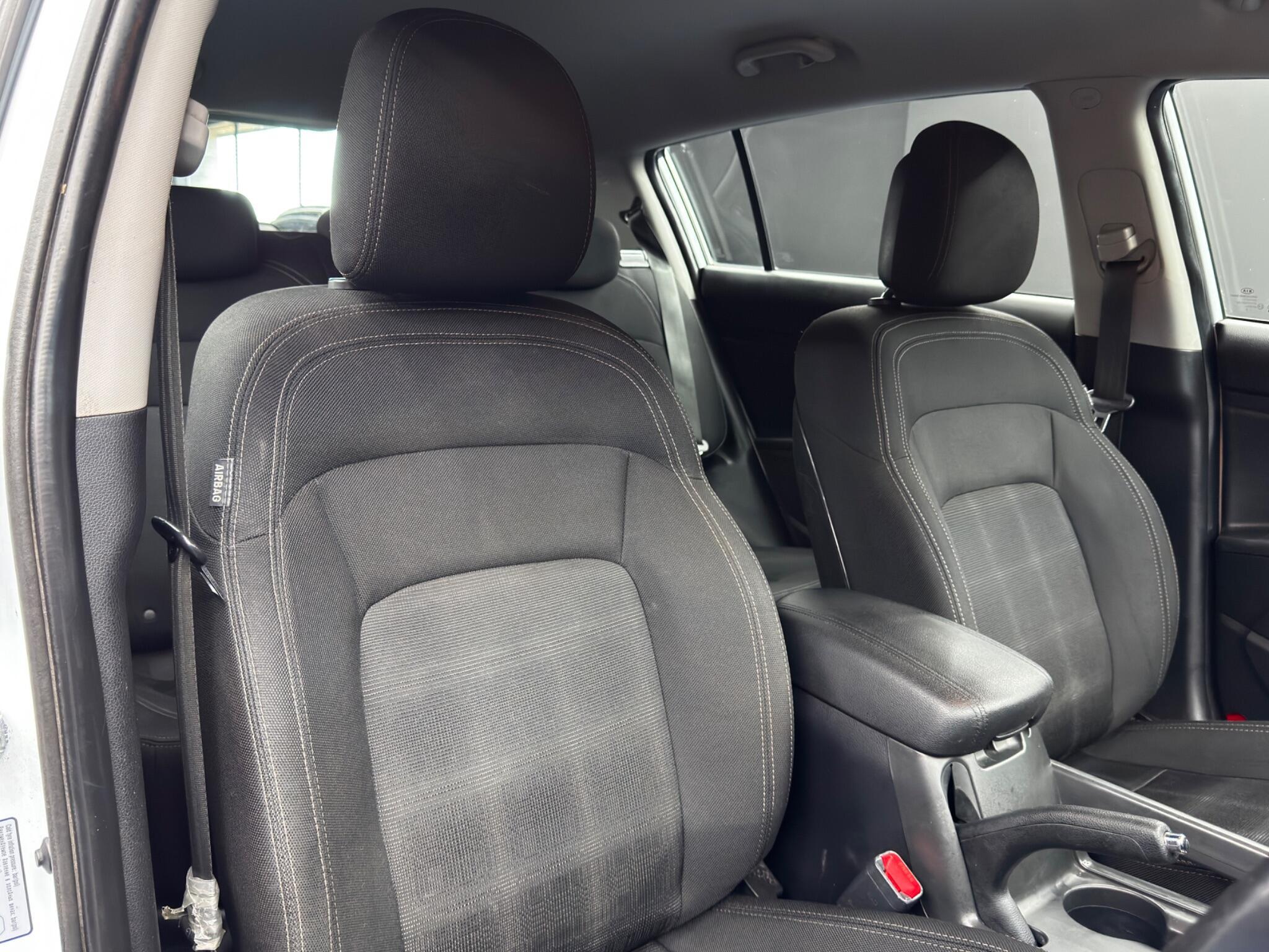 Kia Sportage - Image 12
