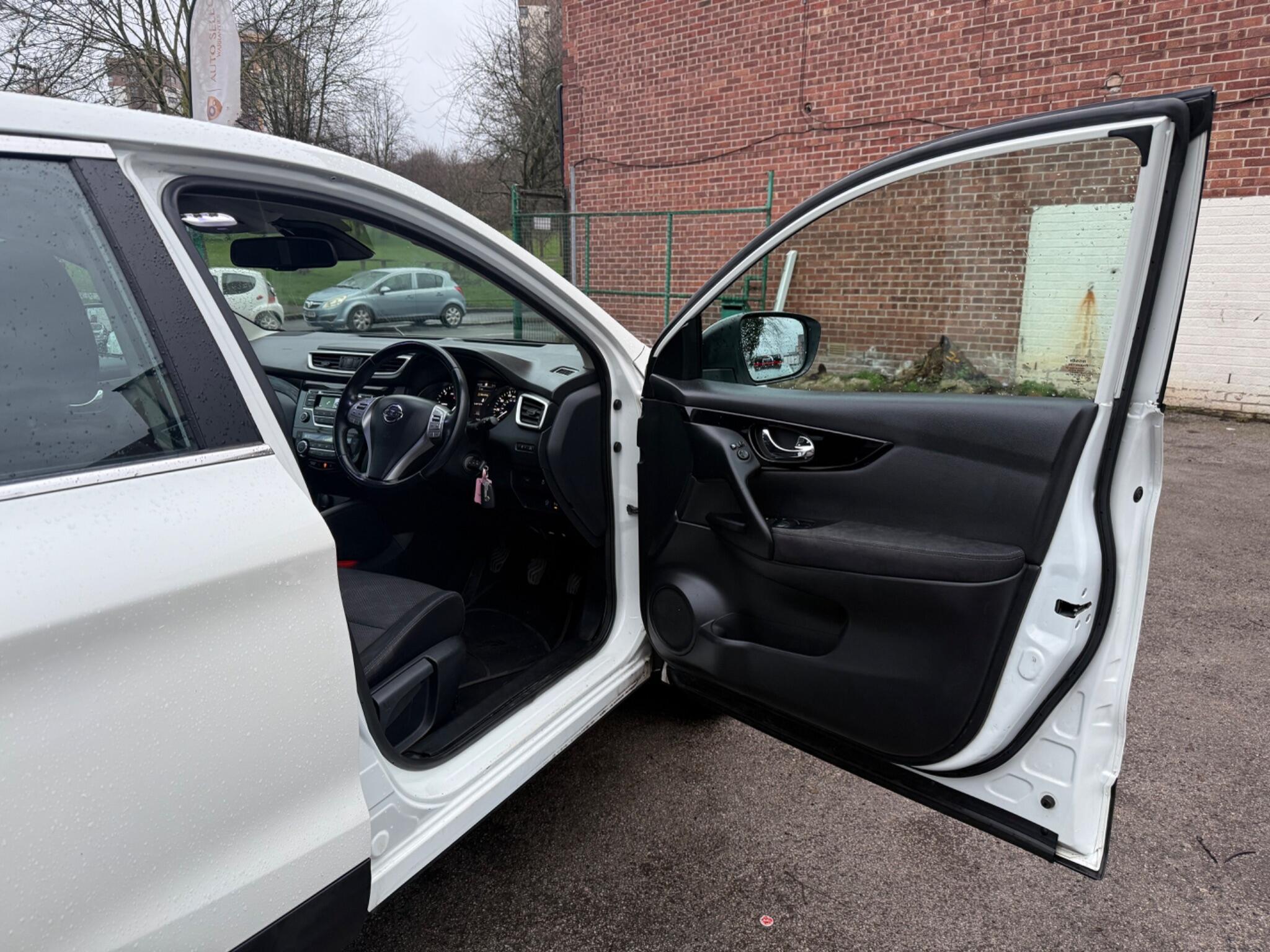 Nissan Qashqai - Image 18